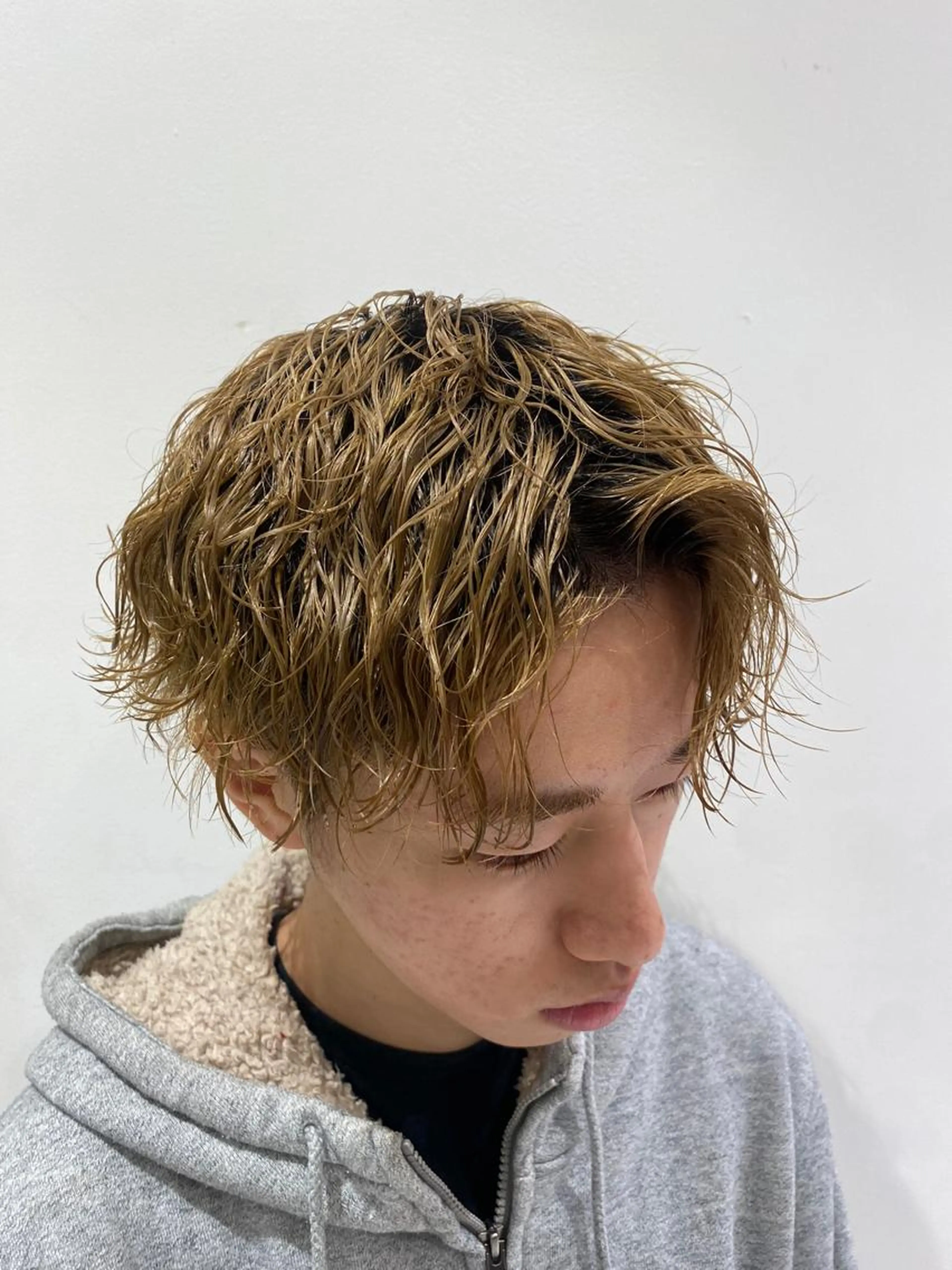 ✂️期間限定メニュー✂️🌈似合わせカット＋プレミアムヘアカラー＋炭酸シャンプー＋頭皮トリートメント🌈の写真