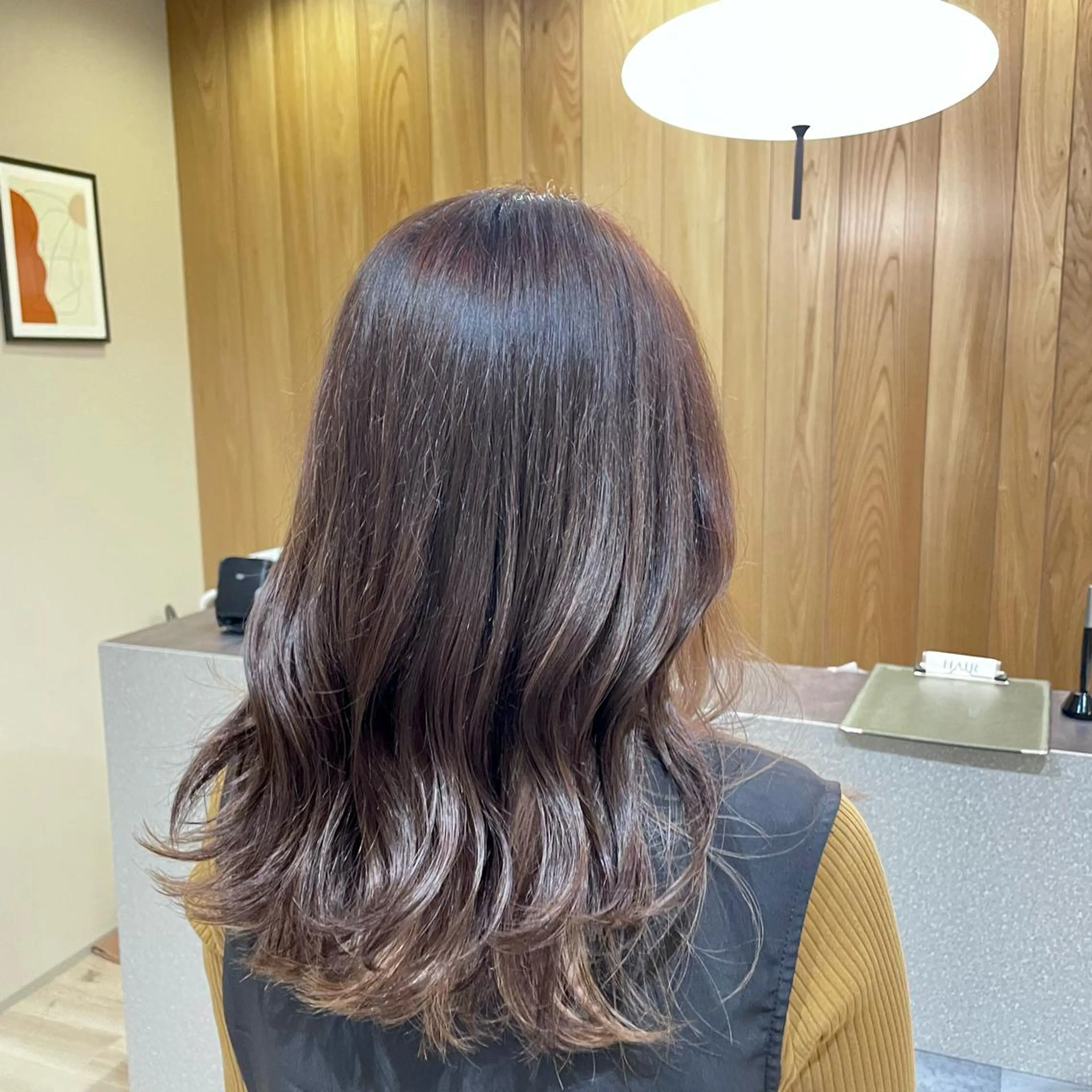 セミロング ヘアカラー トリートメント 岡本 彩香のヘアスタイル