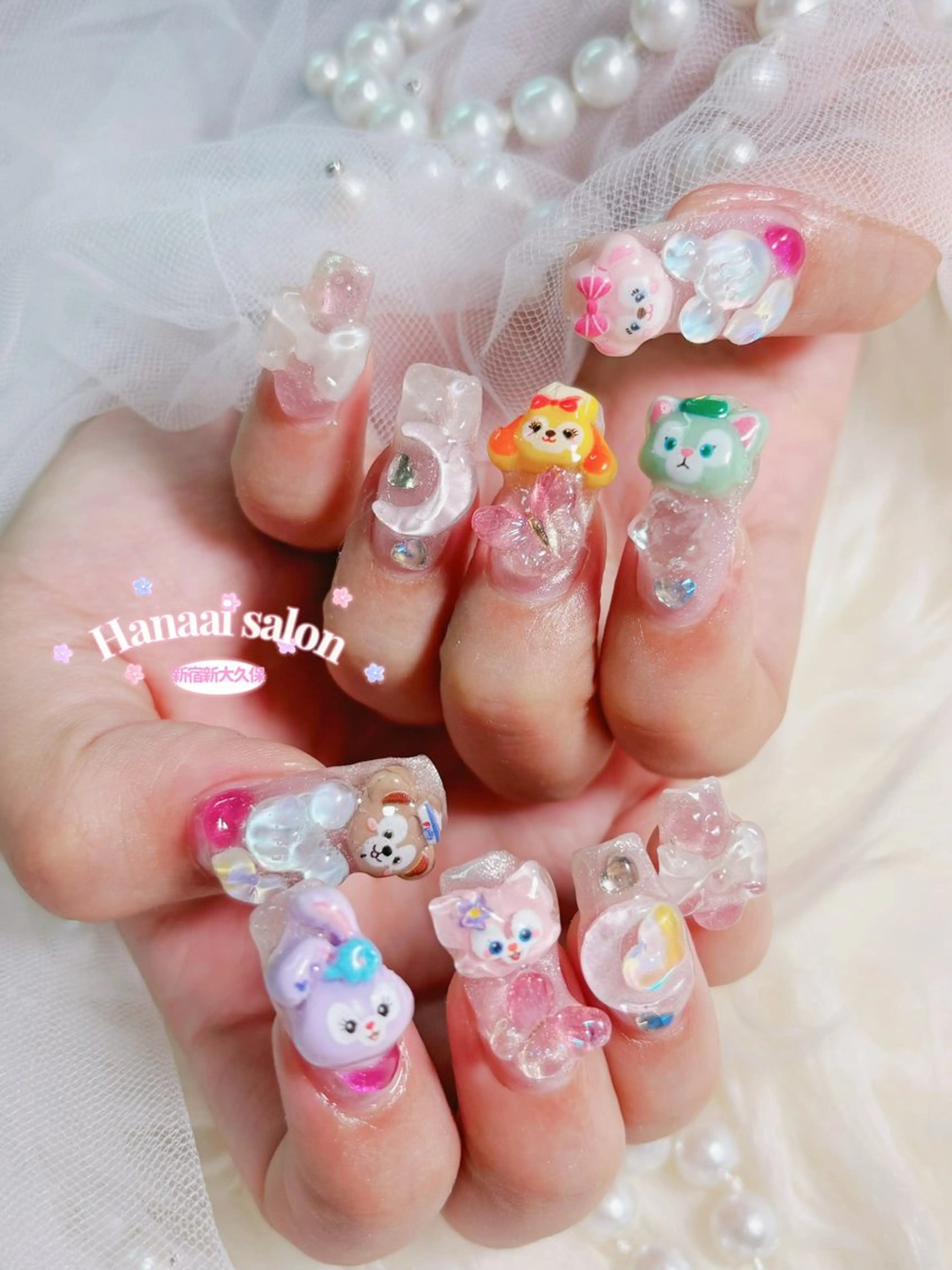 ミディアム ハンドネイル Hanaai Salon新宿店のネイルデザイン