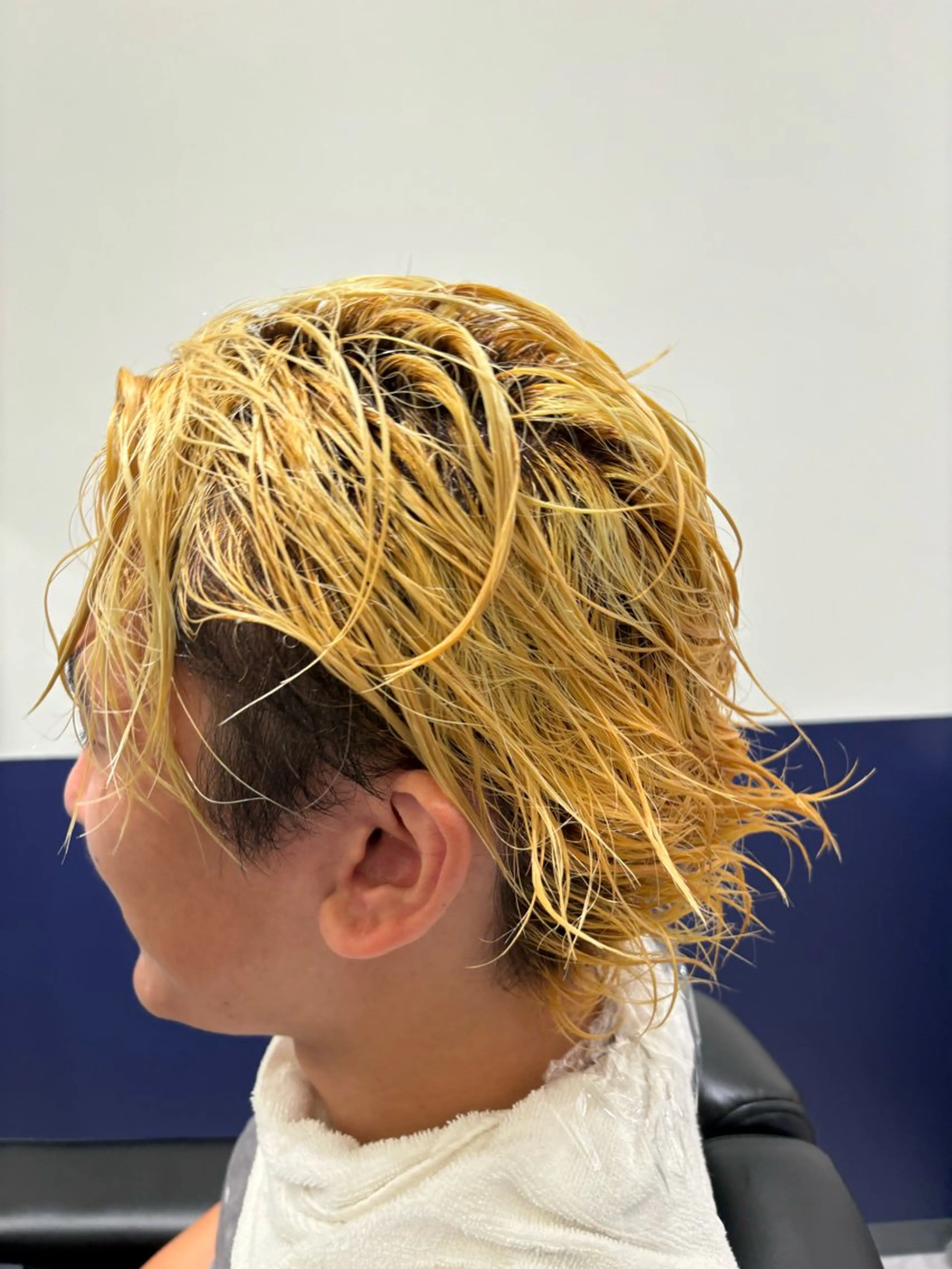 メンズ メンズブリーチ リバティーシェアバーバー銀座2nd所属・大泉 智のヘアスタイル