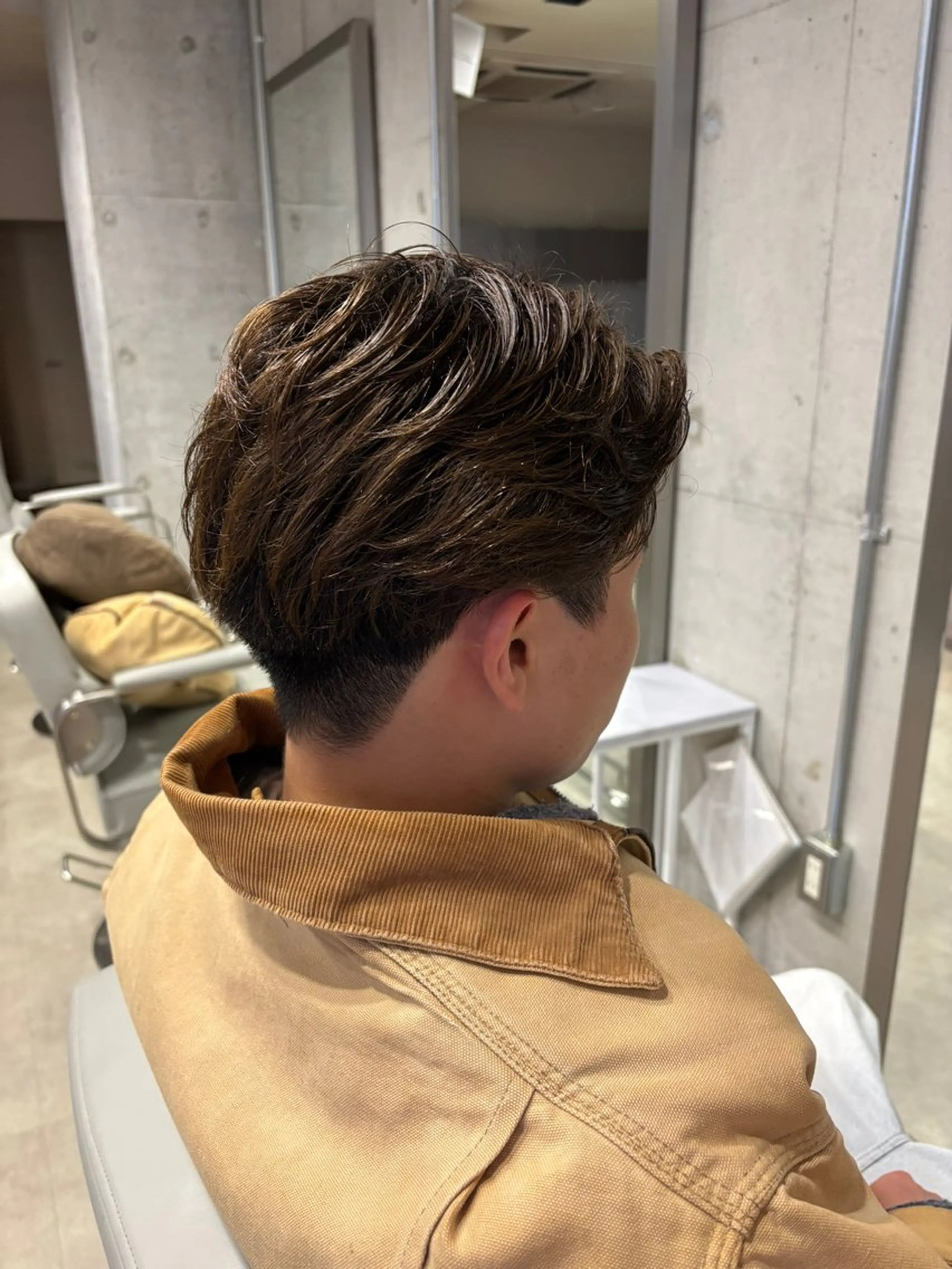 ショート .AIRI🌼 暖色/ぱつっとぼぶのヘアスタイル