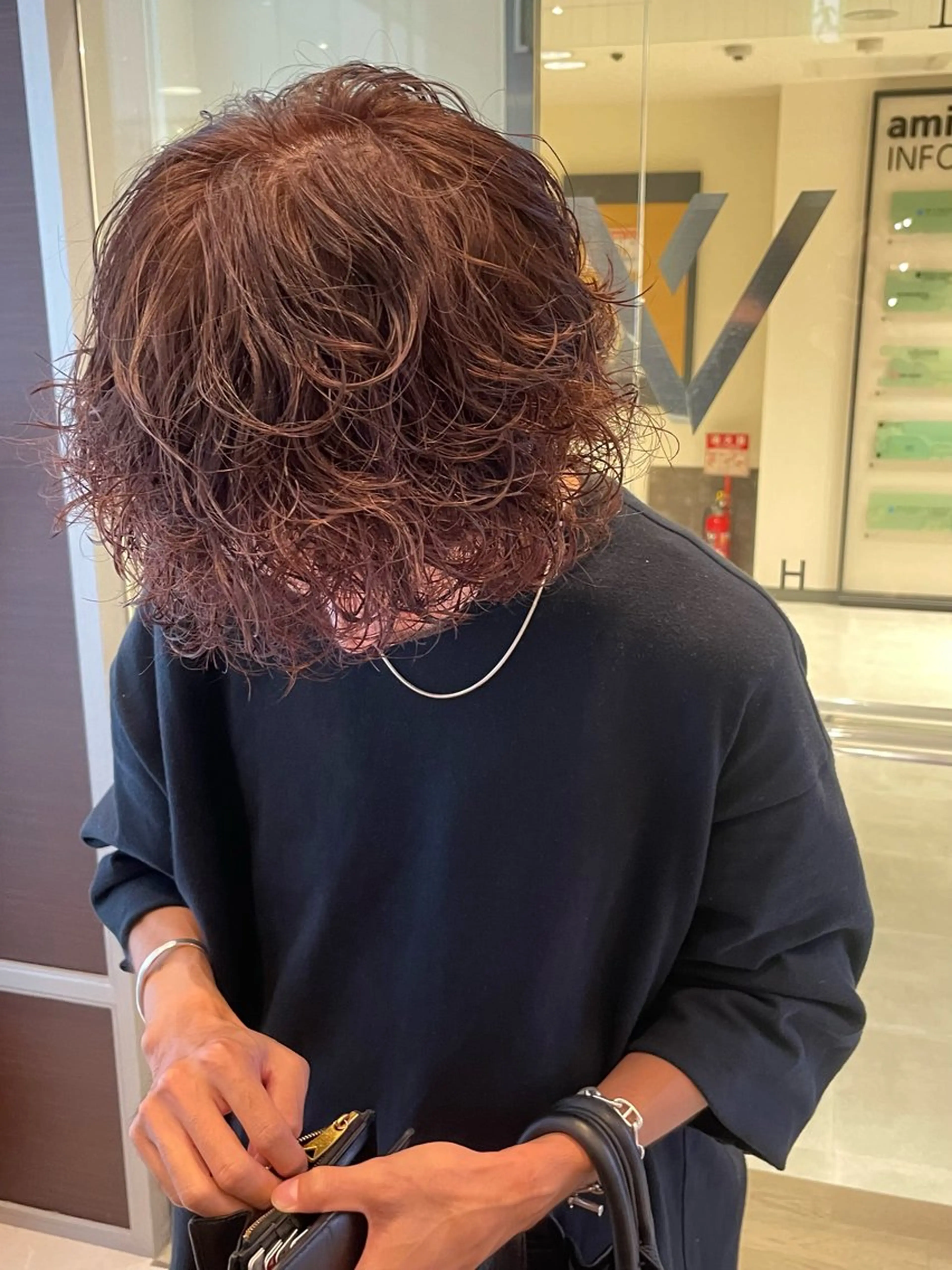 カラー メンズ ボルドーカラー ブラウンカラー 透明感カラー🫧/ 髪質お悩み改善/みゆのヘアスタイル