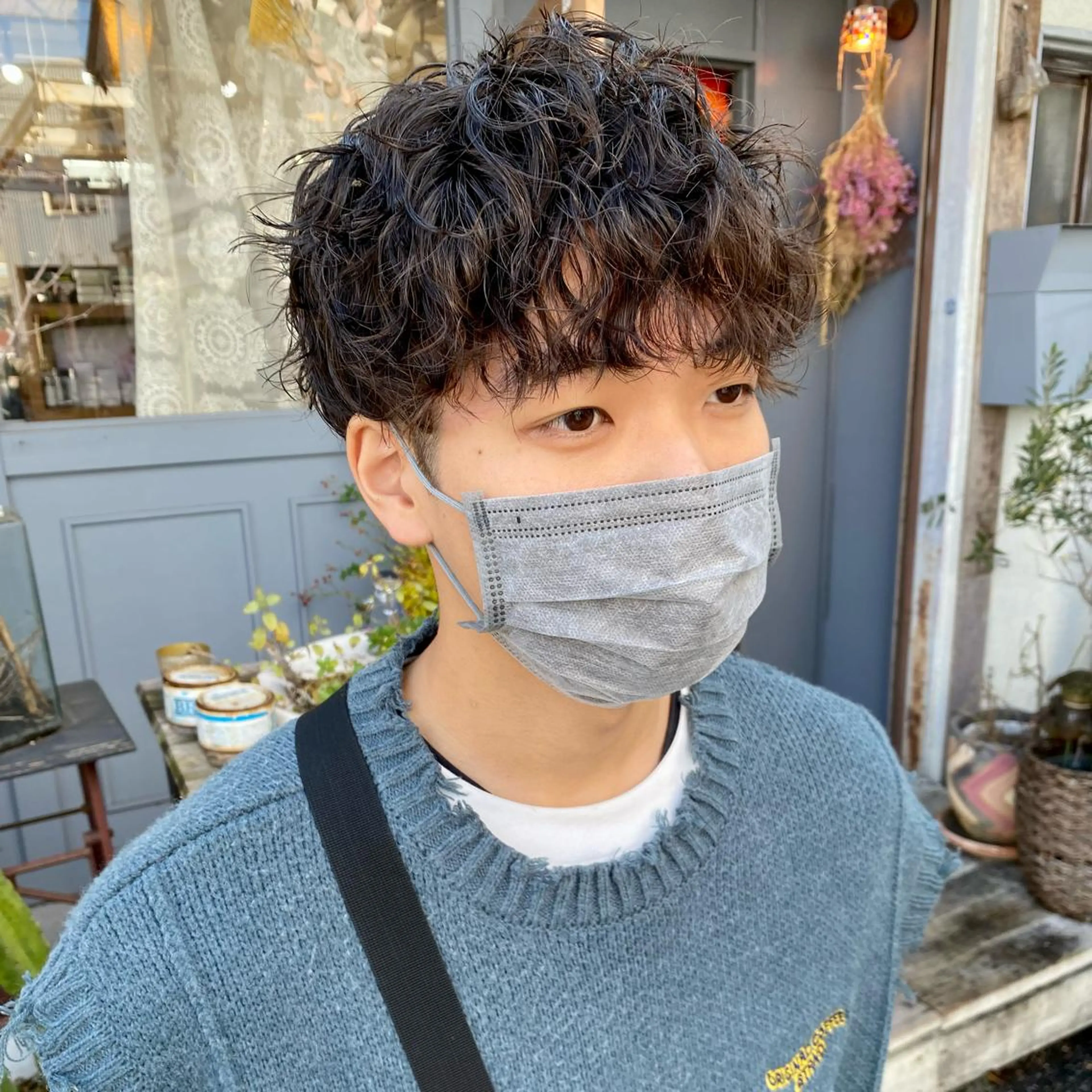 パーマ メンズ メンズパーマ プードルパーマ プードルパーマ メンズ特化✂️ 小枝 優生のヘアスタイル