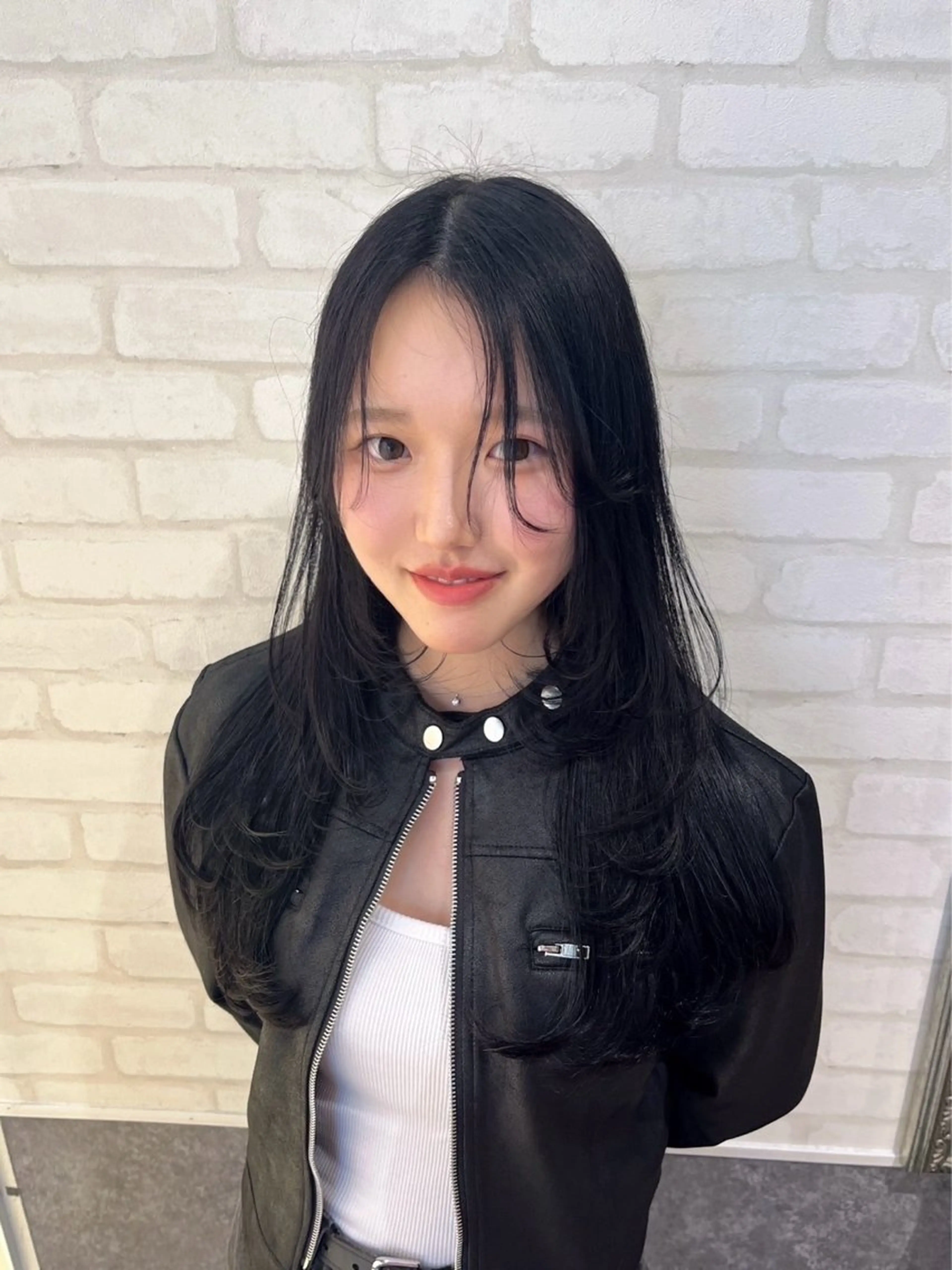 ロング カラー 松本 沙城のヘアスタイル