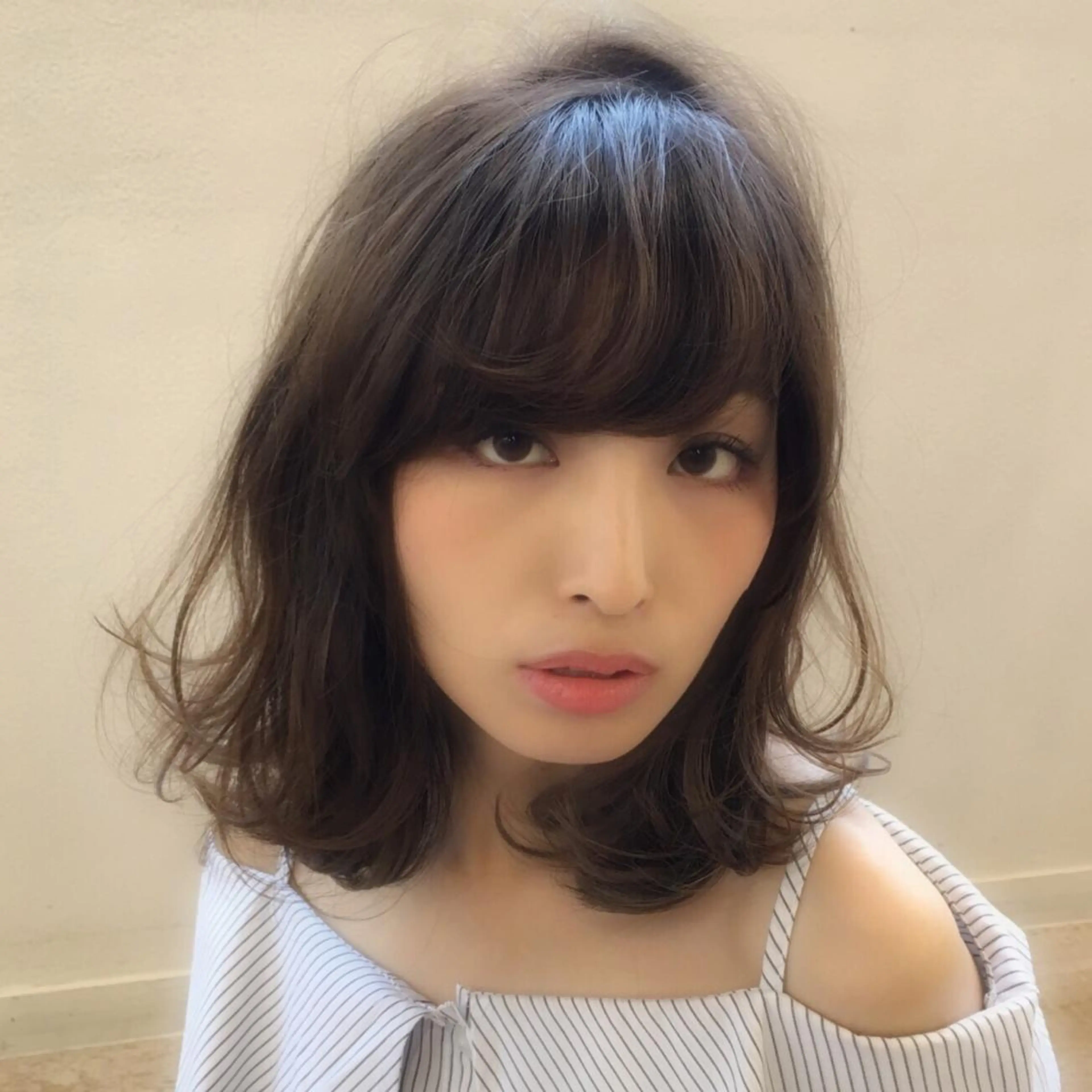 ミディアム 鎌倉 彩のヘアスタイル