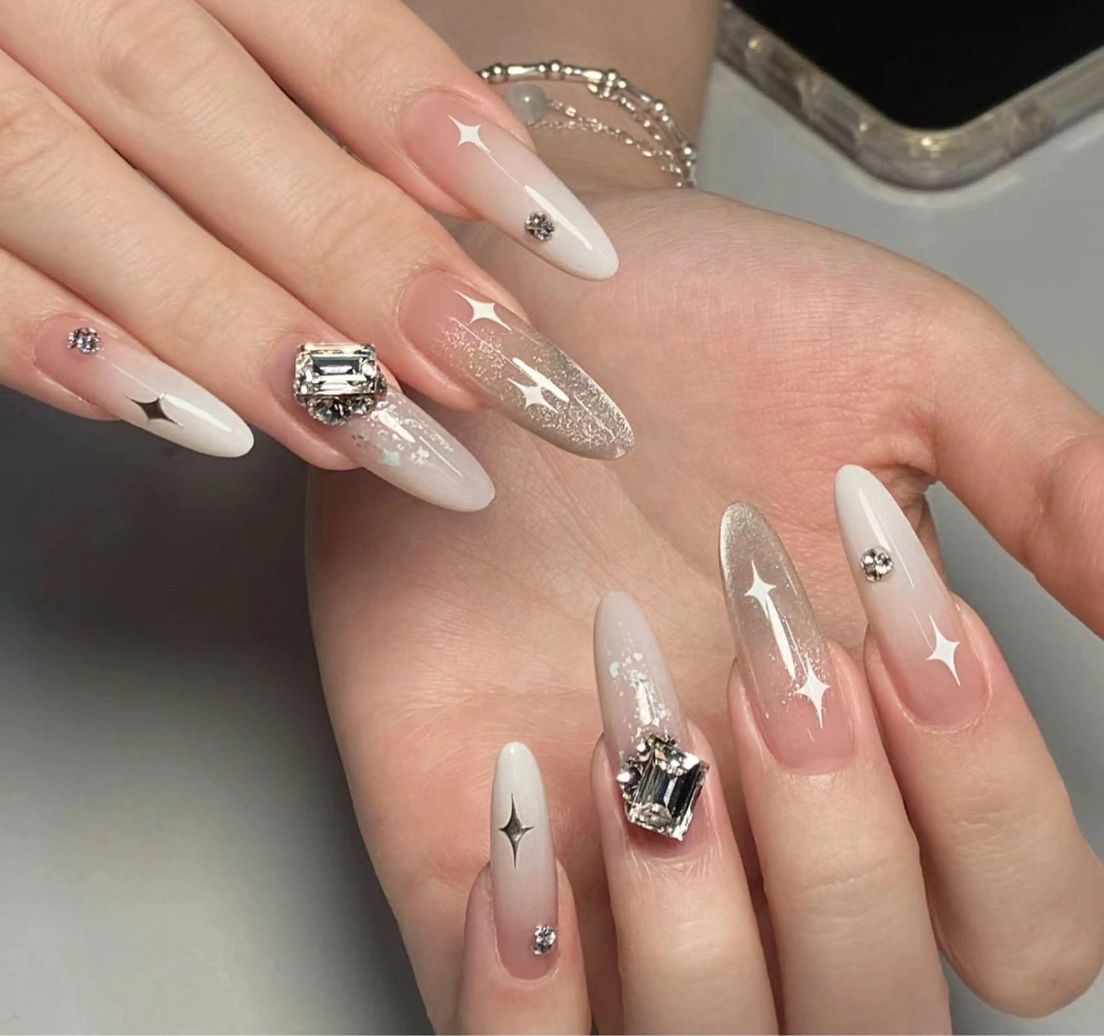 ネイル 長さ出し ハンドネイル 京美人所属・京 美人のネイルデザイン