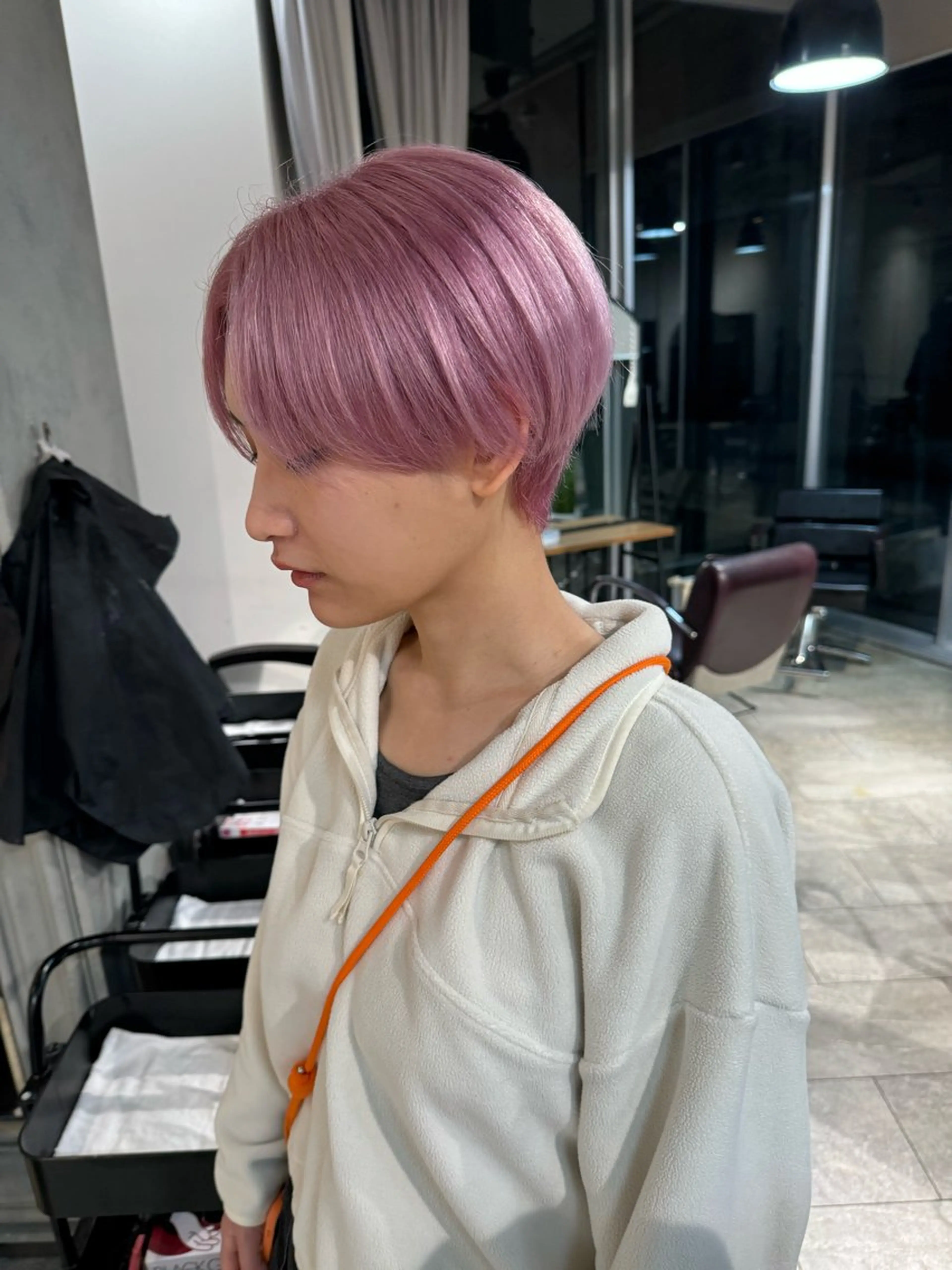 ショート カラー カット ヘアカラー トリートメント ヘアセット 💜ハイトーン💛 マジカルかいちゃんのヘアスタイル