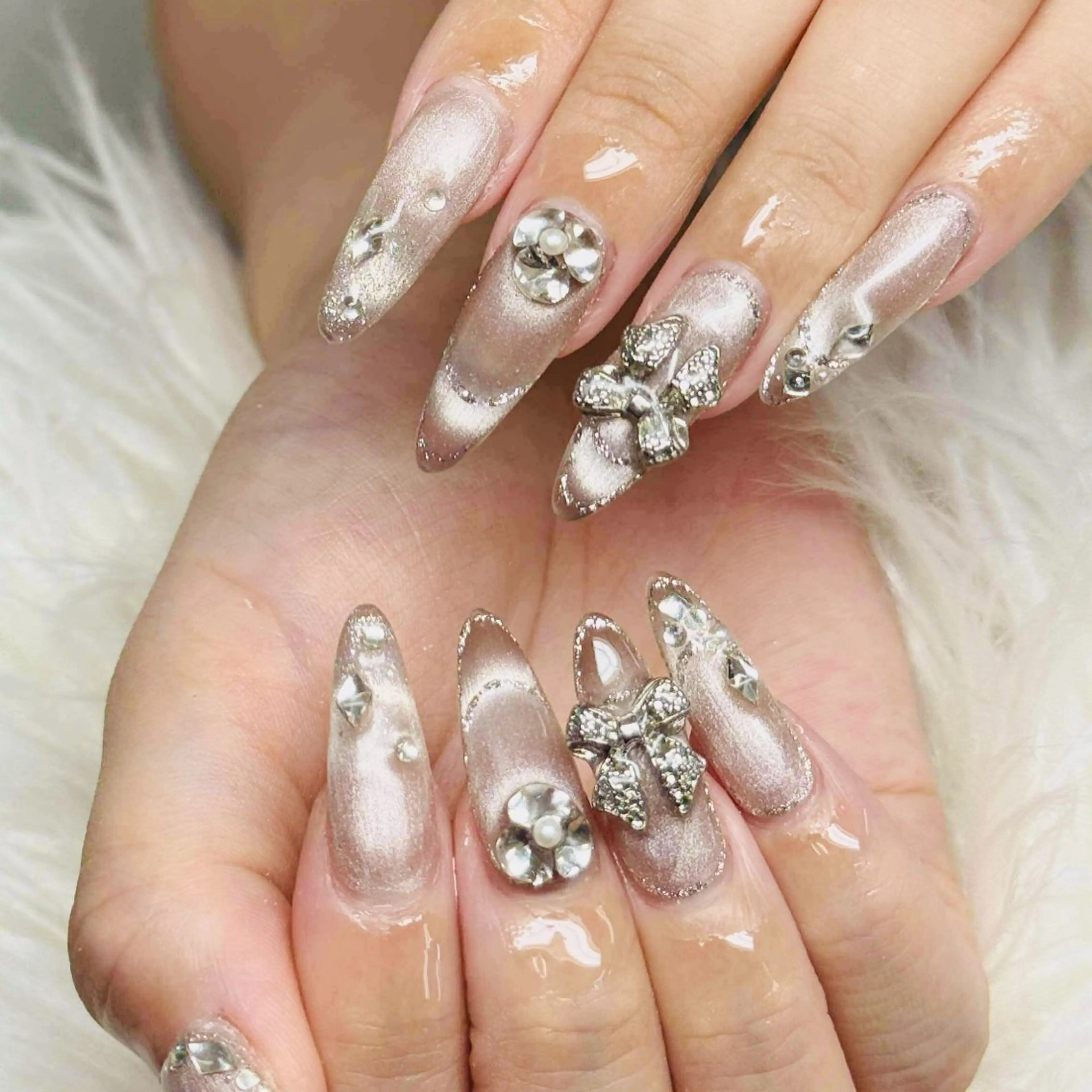 ネイル チークネイル 長さ出し フットネイル マグネットネイル 持ち込み ハンドネイル ANH NAIL ゴテゴテ専門店💎のネイルデザイン
