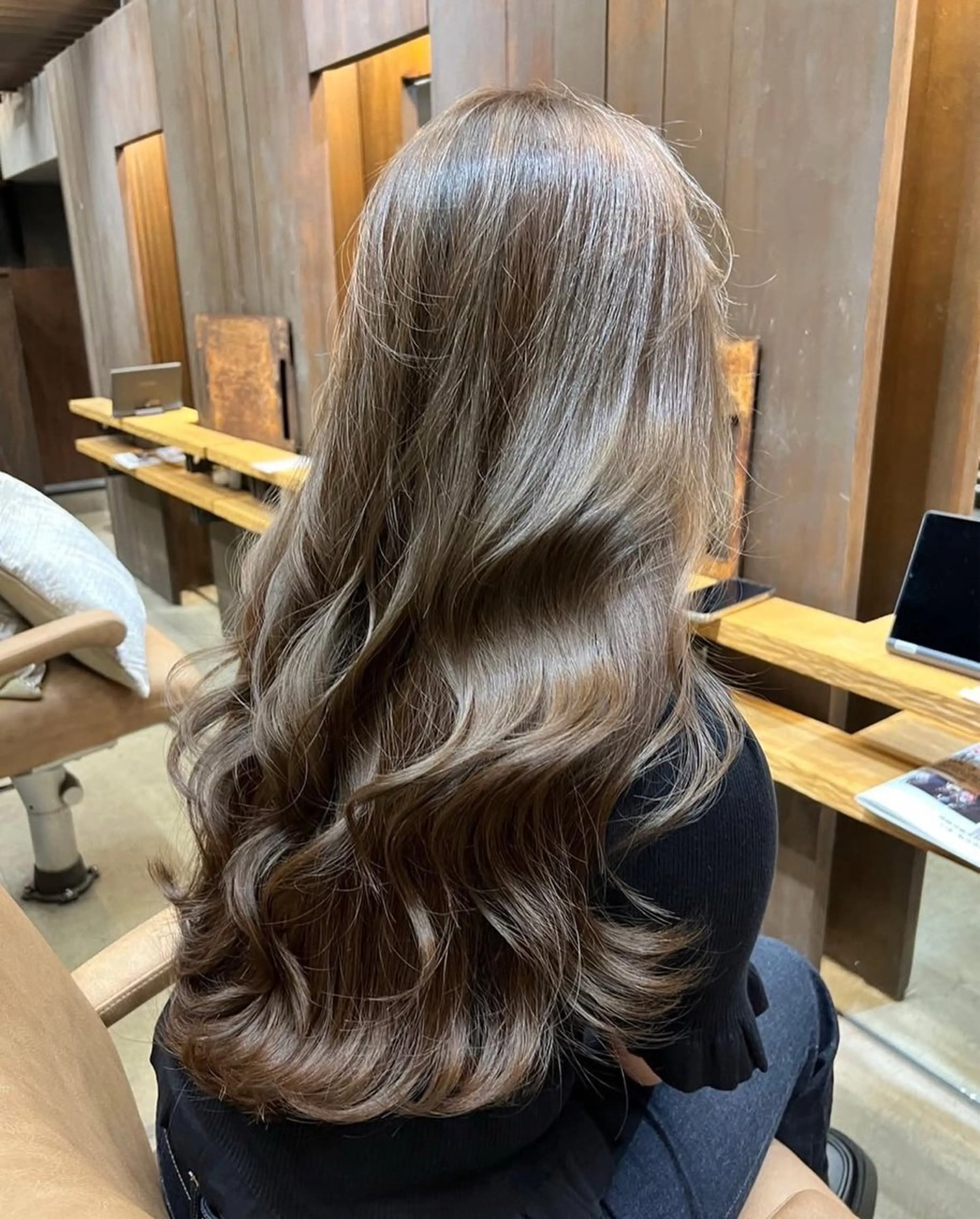 セミロング カット ヘアカラー トリートメント 服部大地/透明感 ワンカラー/髪質改善のヘアスタイル