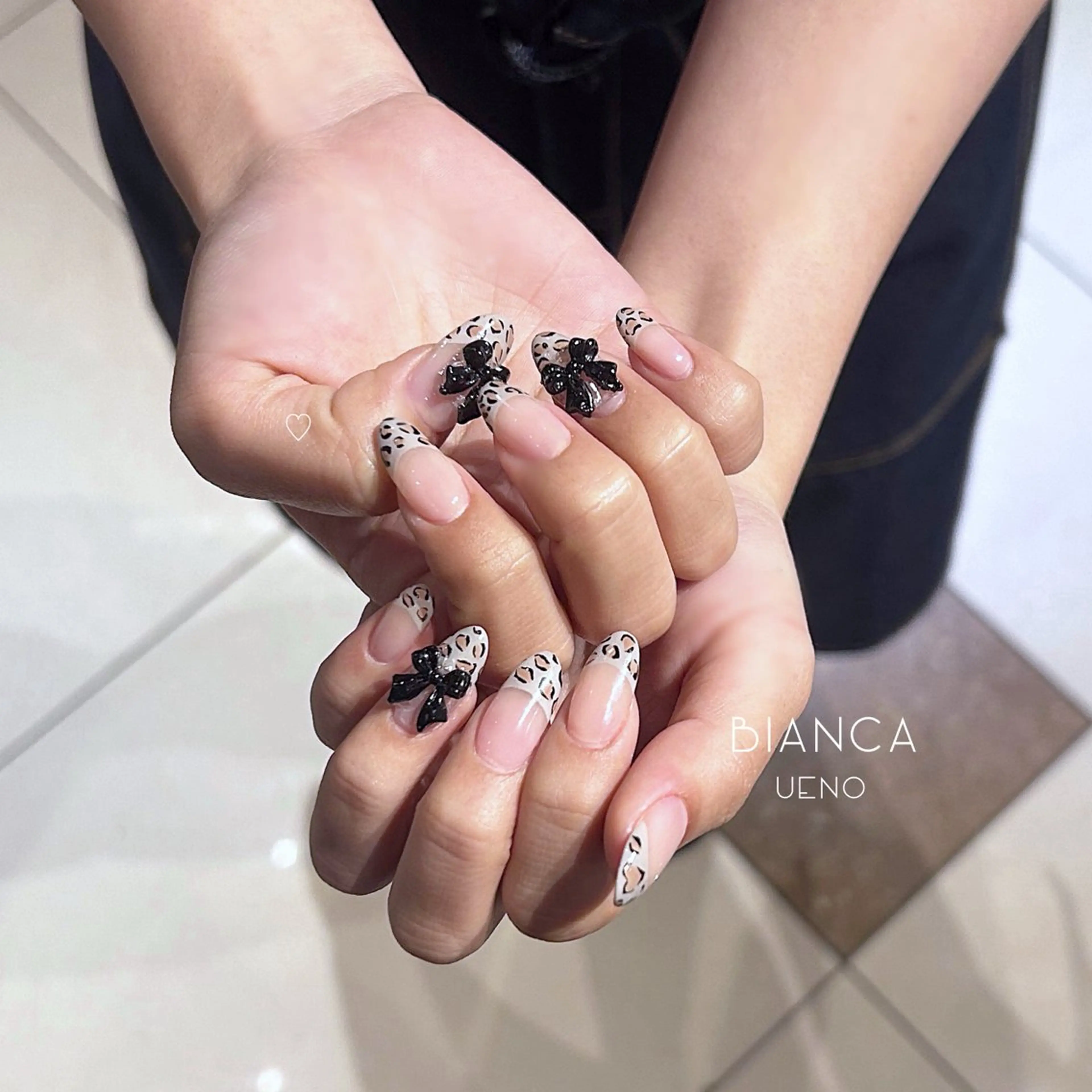 ネイル フレンチネイル ジェルネイル パラジェル リボン Bianca KAGARAのネイルデザイン