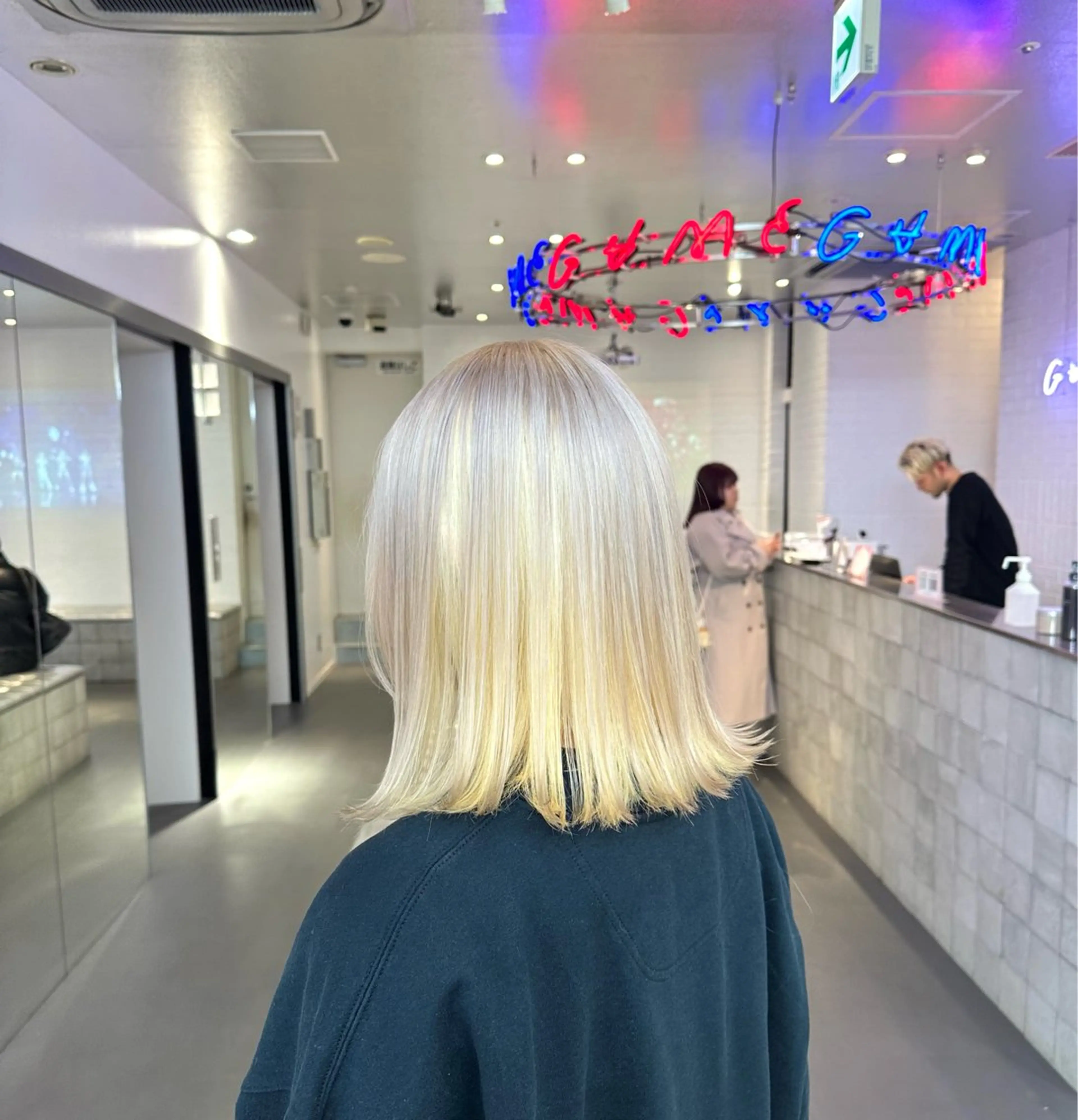 ロング カラー カット ヘアカラー トリートメント 🌈ベージュ艶髪🌈 ボブ/ユウトのヘアスタイル