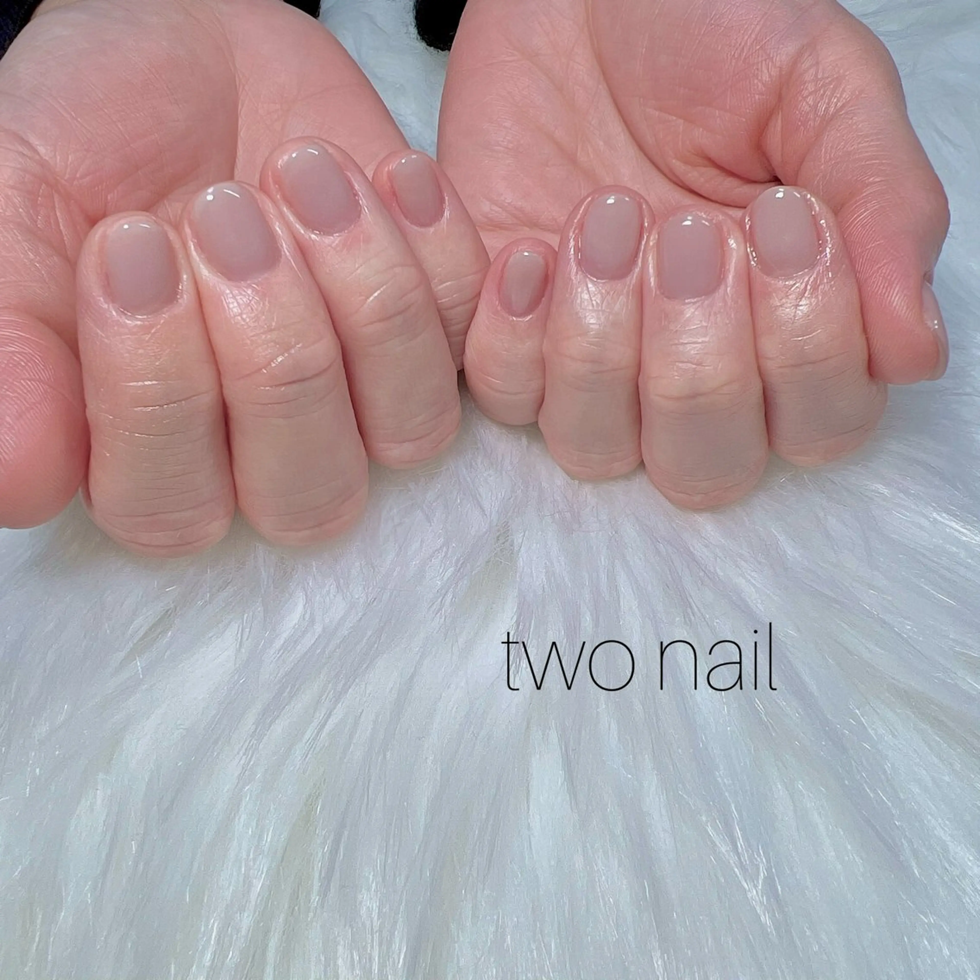 ネイル オフィスネイル ネイルチップ ホワイト ハンドネイル two nailのネイルデザイン