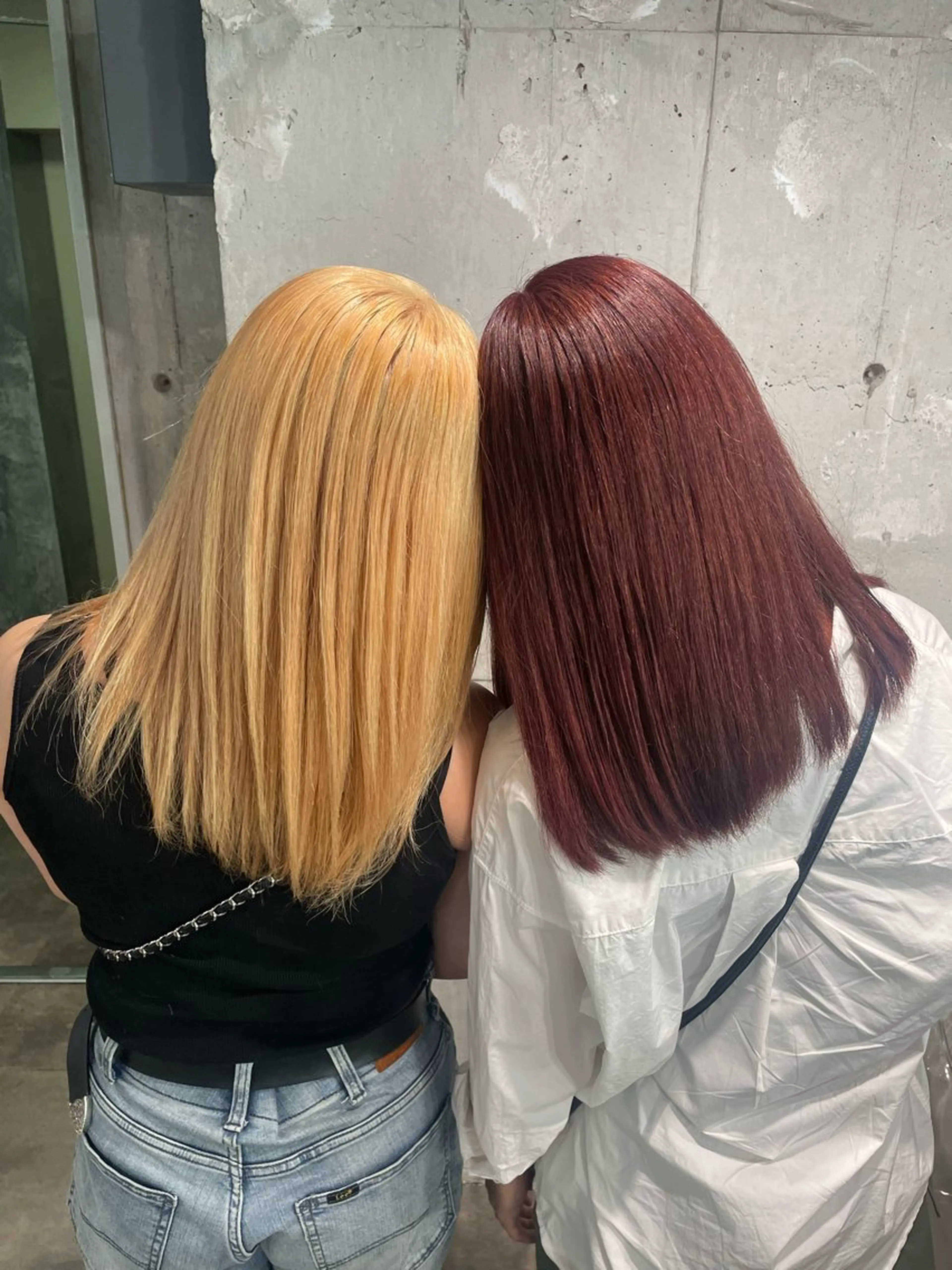 セミロング カラー ヘアカラー ハイトーンブロンド 横浜💞ミオのヘアスタイル