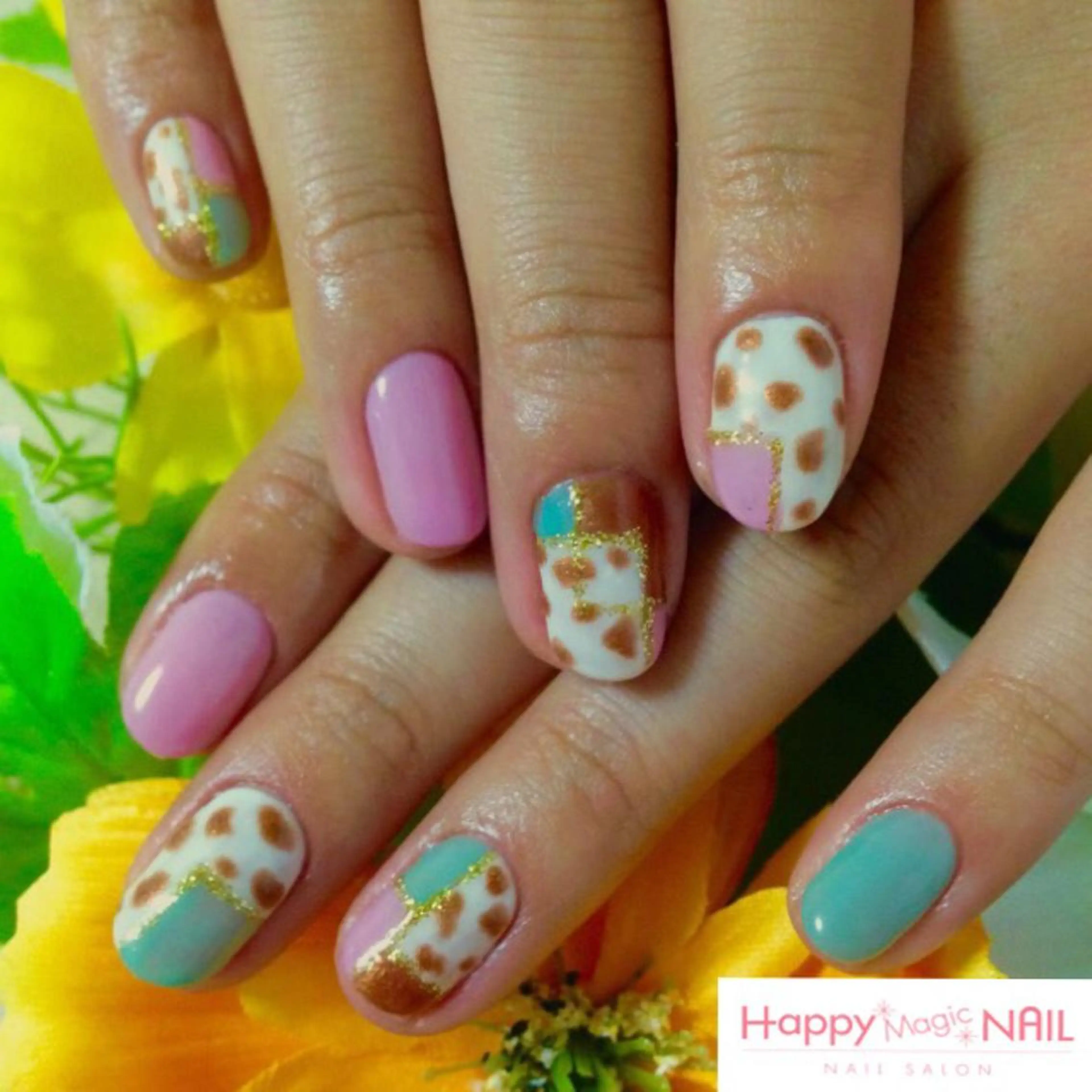 ネイル ジェルネイル HappyMagic NAILのネイルデザイン
