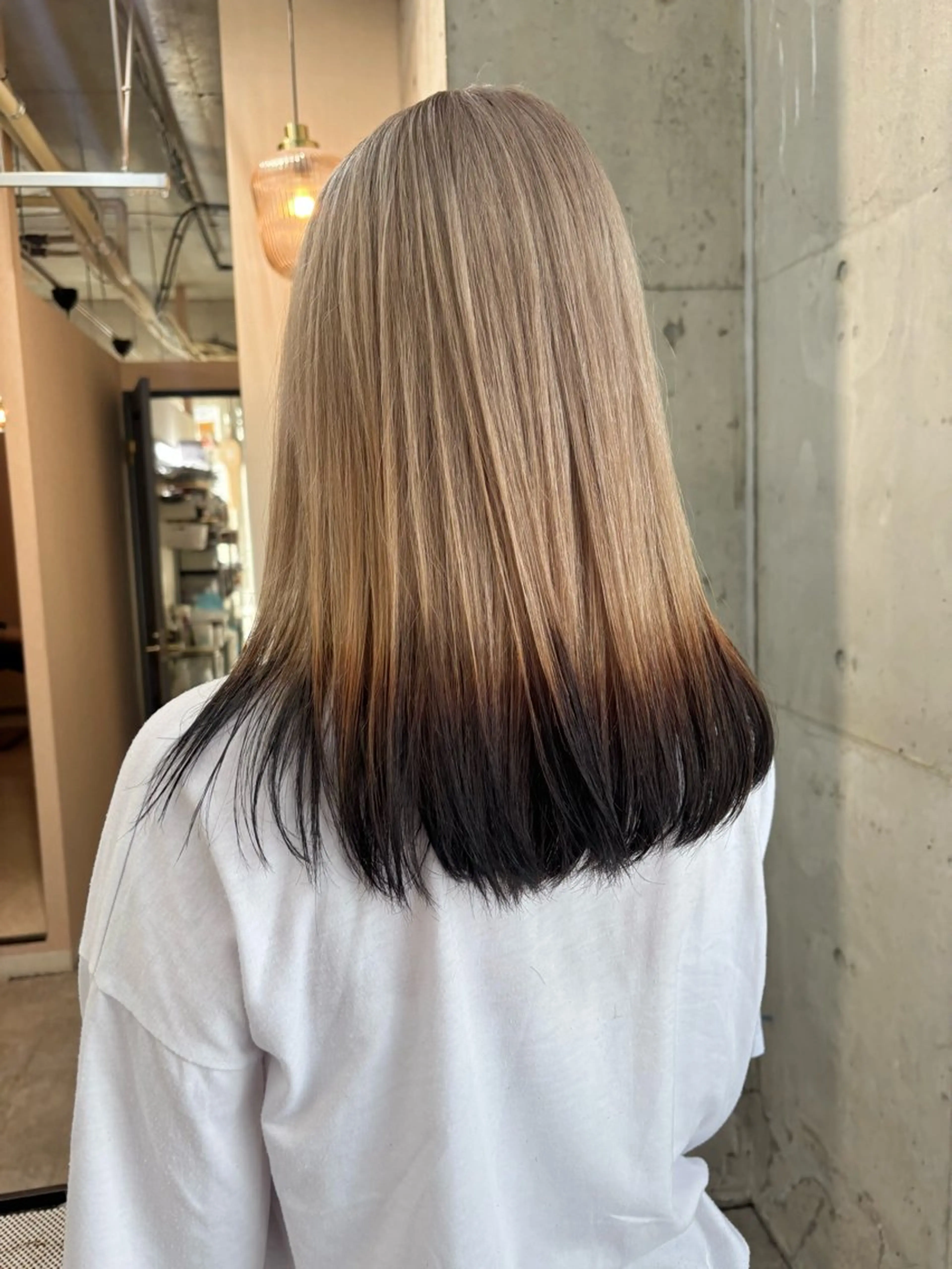 ロング カラー 黒髪 グラデーションカラー ヘアカラー lani hair salon所属・SHOTO ハイトー ン/デザインカラーのヘアスタイル