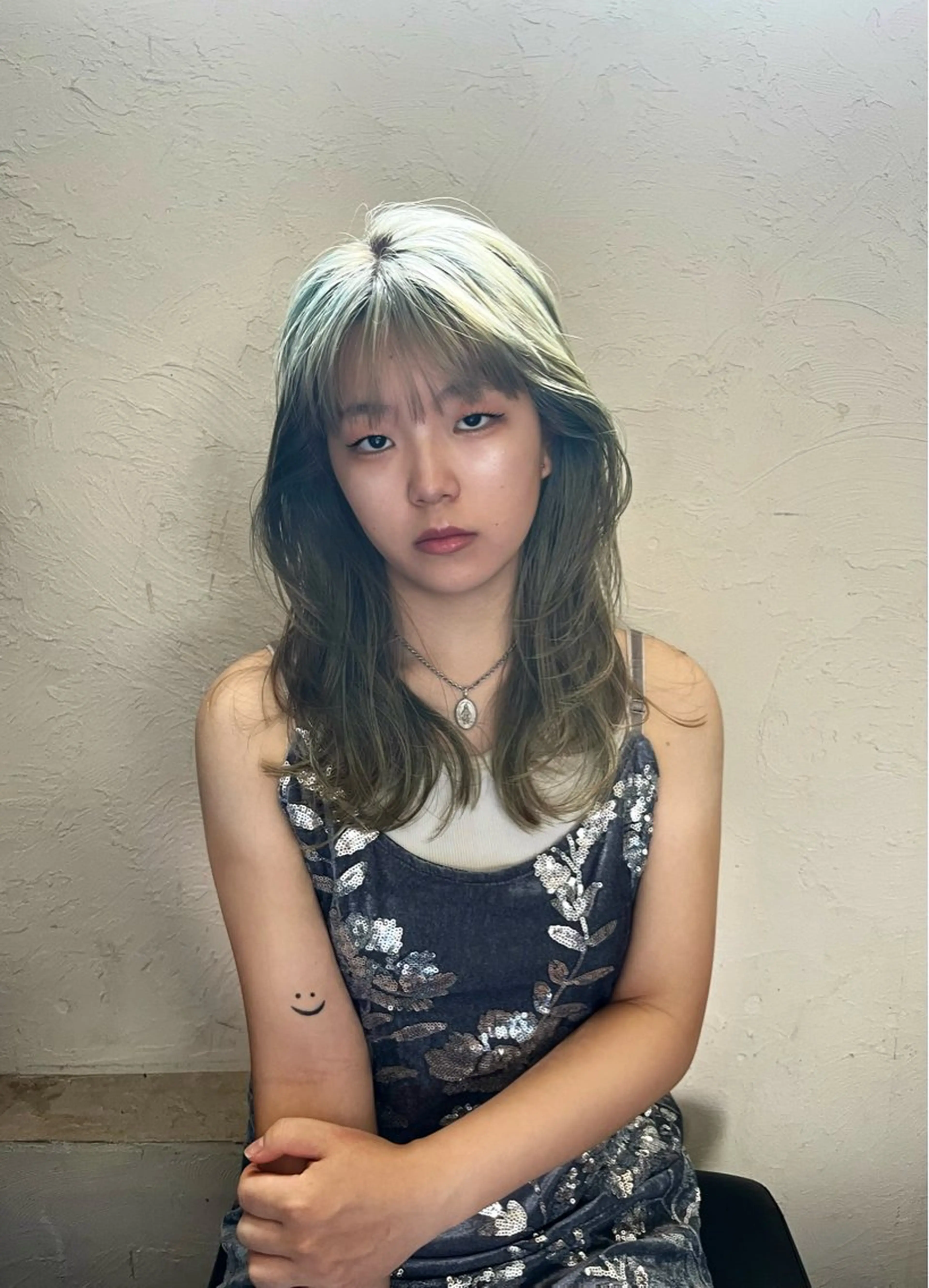 ミディアム カラー ミント ミントグリーン レイヤーカット カット ヘアカラー トリートメント フェイスレイヤー/ カラー/konoのヘアスタイル