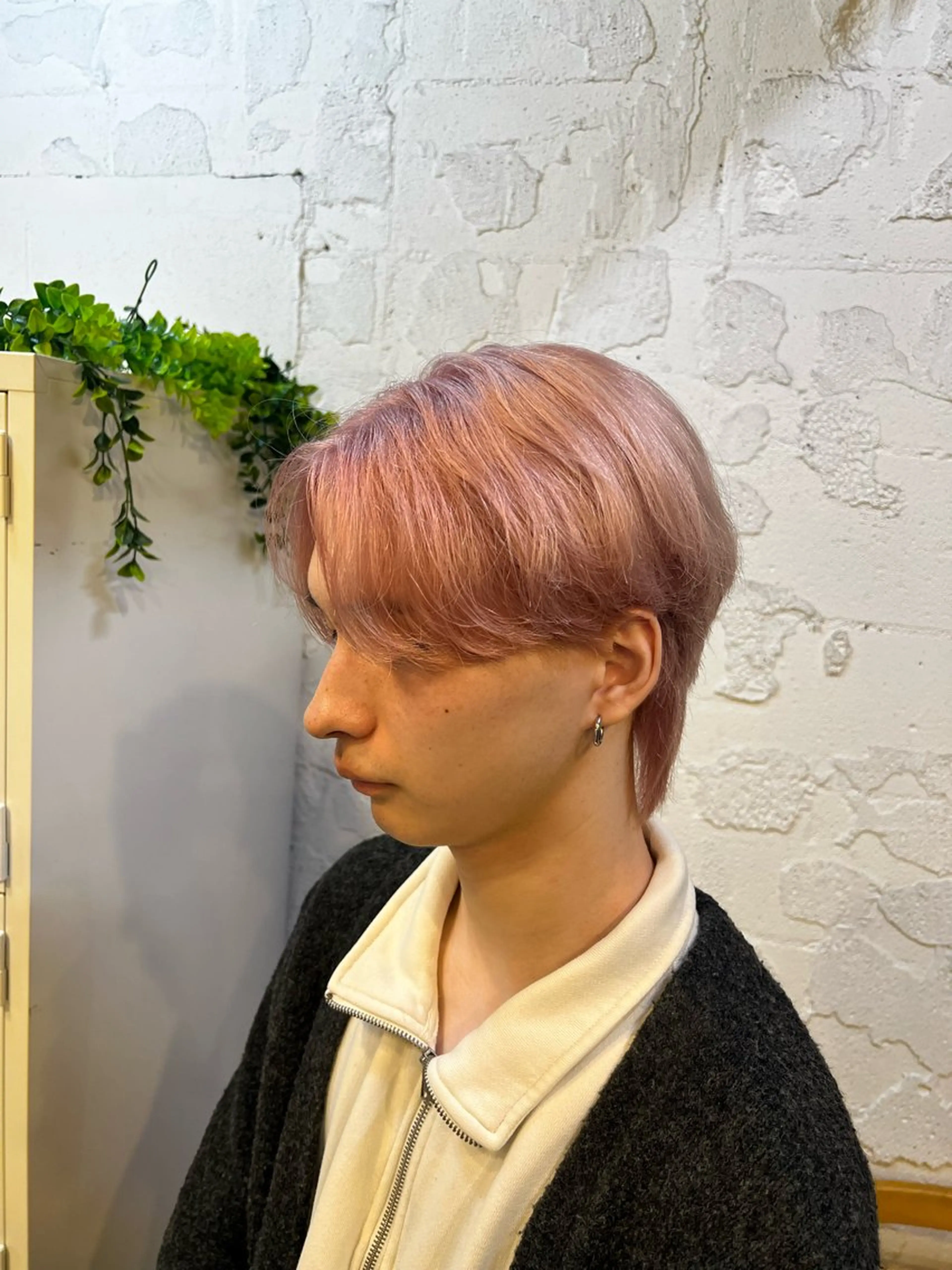 カラー メンズ カット ヘアカラー トリートメント ダブルカラー寒色系 ボリューム改善ハヤトのヘアスタイル