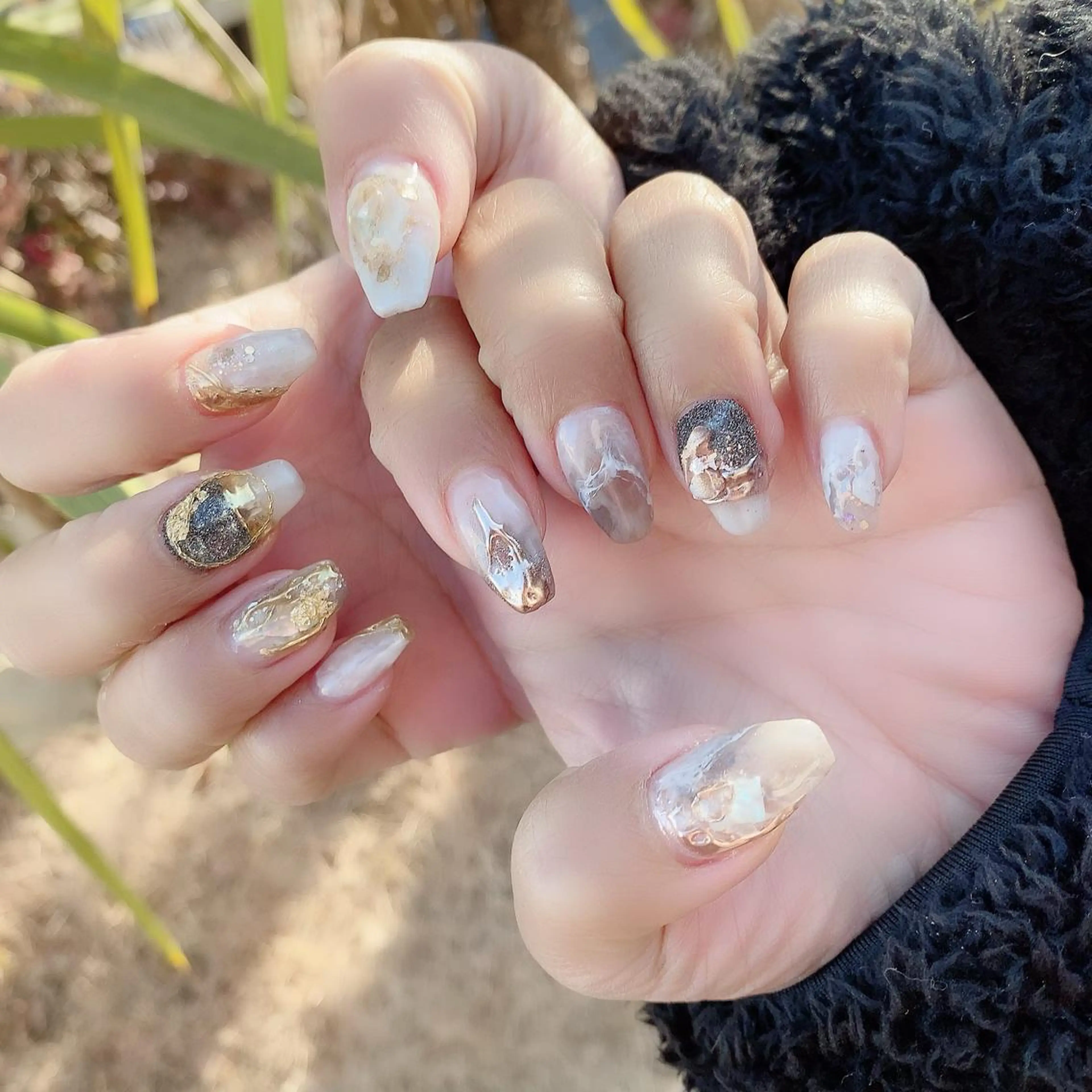 ネイル ゴールド ニュアンスネイル ピンク YAS 青柳 安代のネイルデザイン