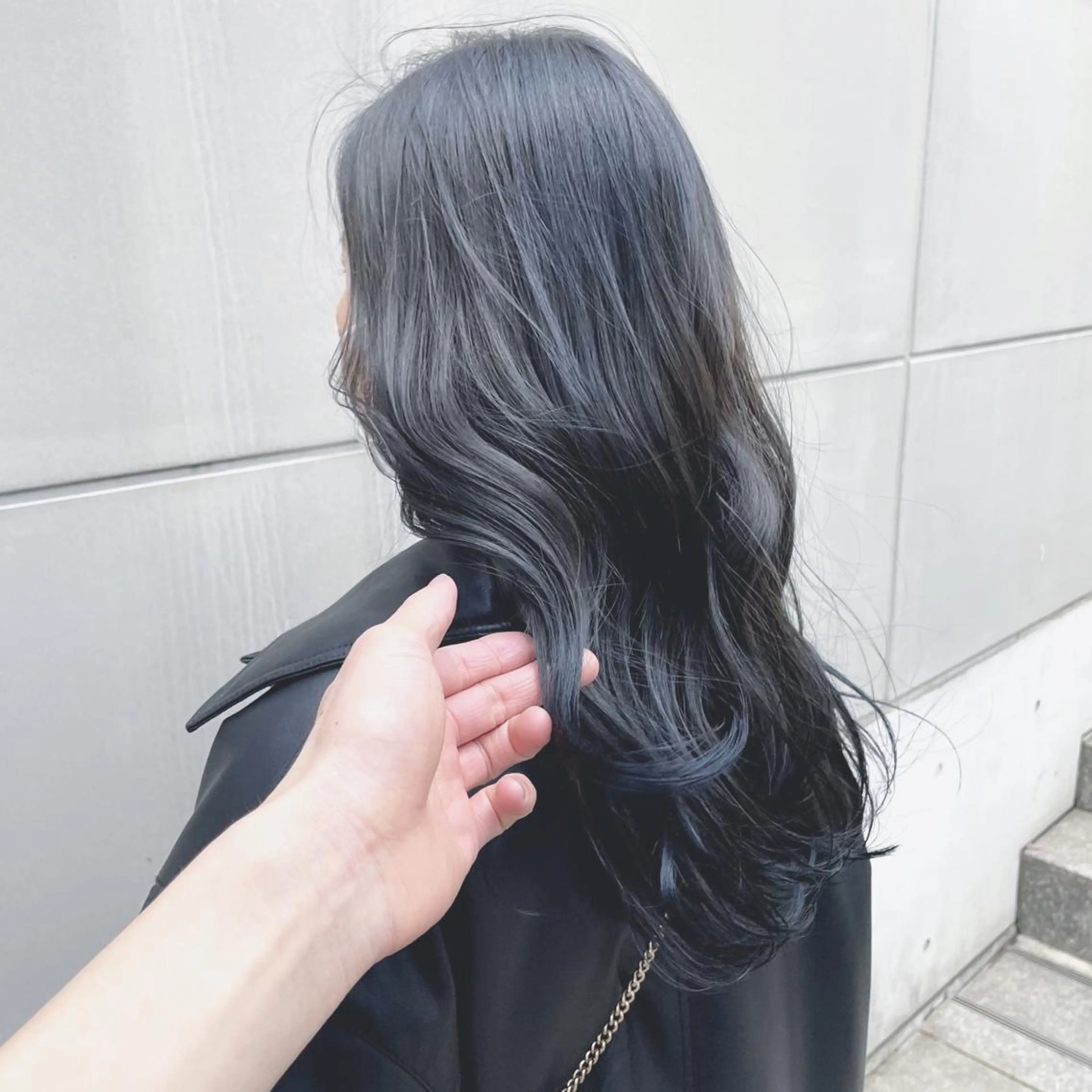 ロング カラー 透明感カラー グレージュ 学生 大人上品な ハイライト🪄イワヤのヘアスタイル