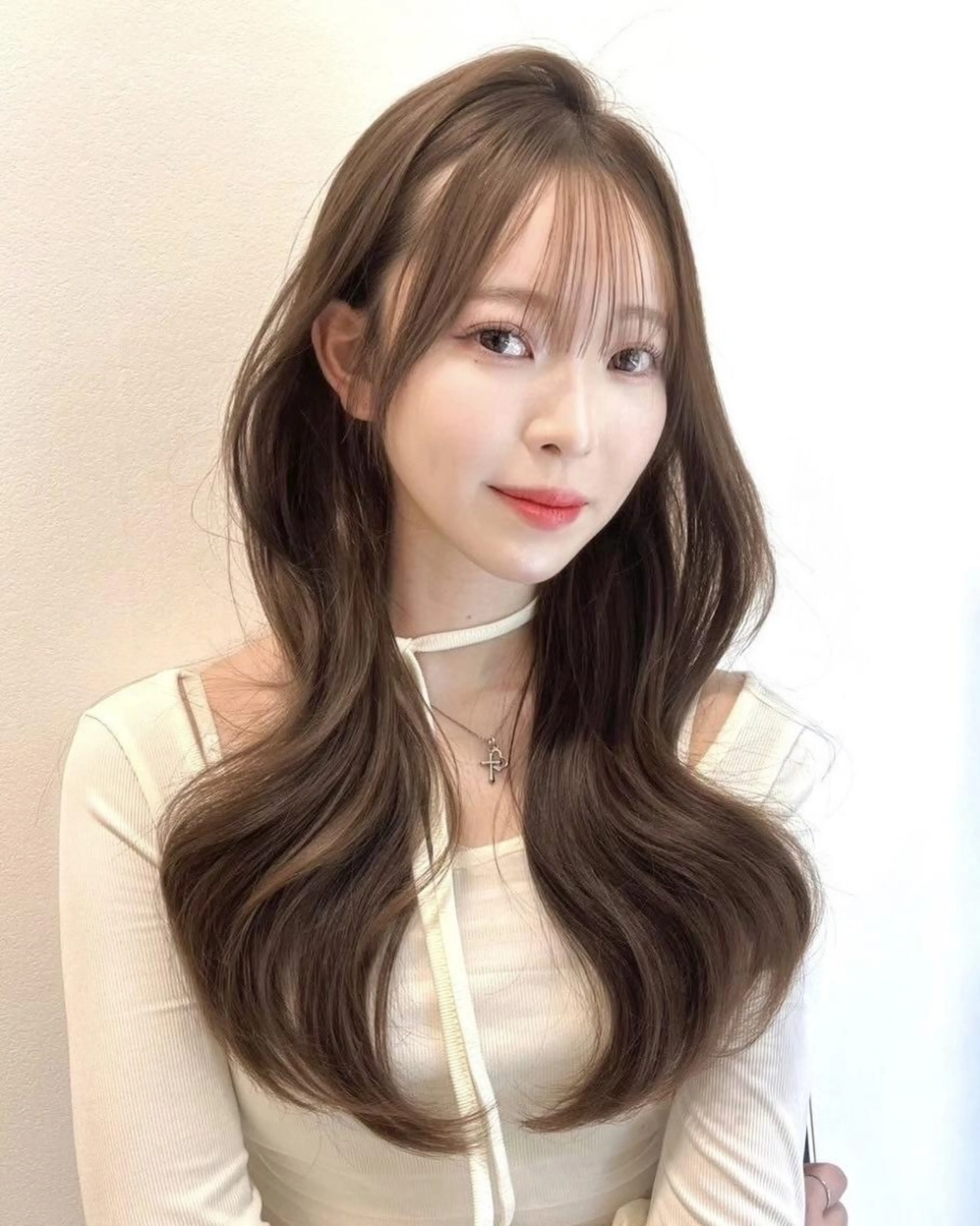 【🤍期間限定価格🤍】韓国風🇰🇷モデルのような透明感カラー🤍➕髪に潤いと艶で美髪に🪞髪質改善トリートメントの写真