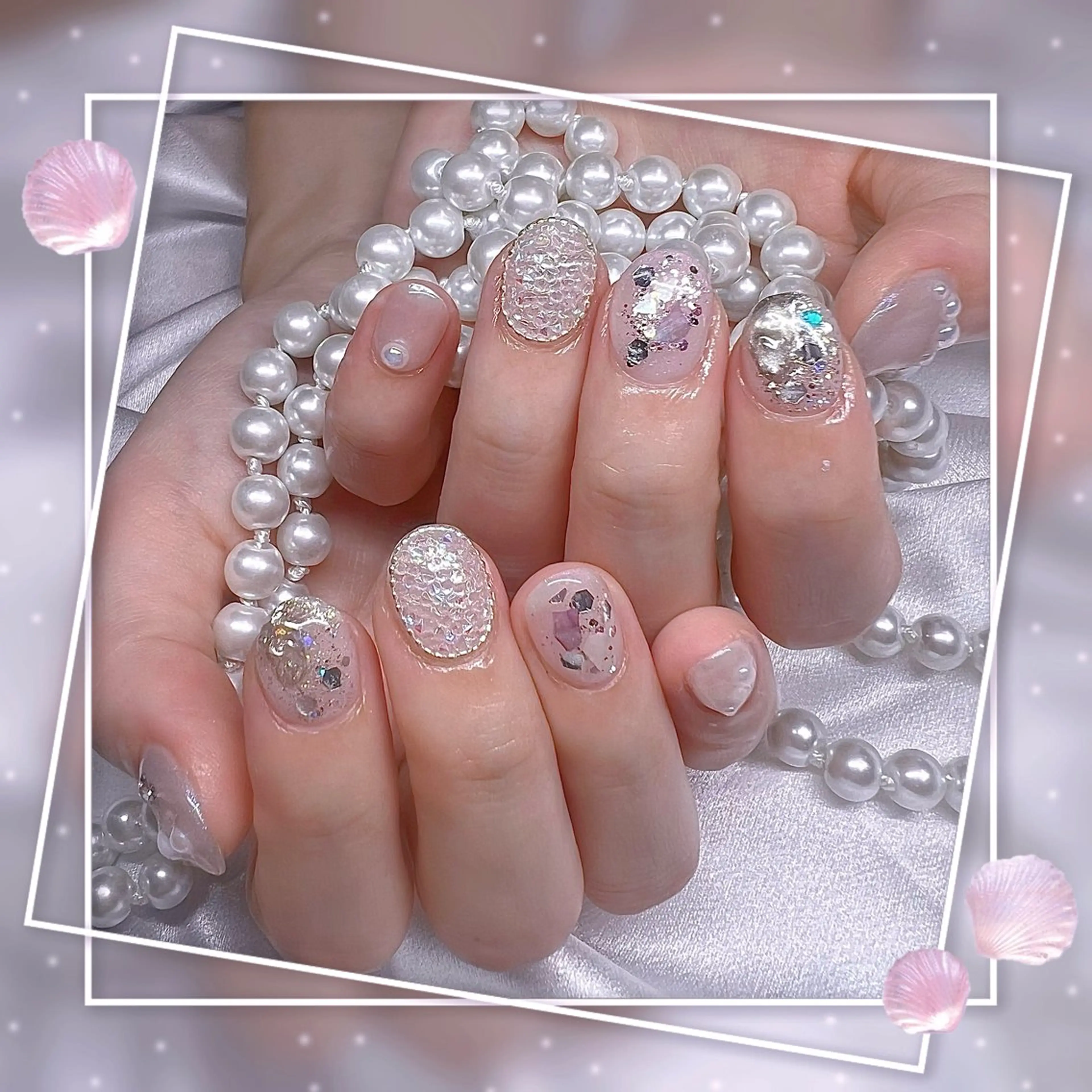ネイル フレンチネイル グラデーション キラキラネイル 韓国ネイル マグネットネイル ハンドネイル Chill Nailsalonのネイルデザイン