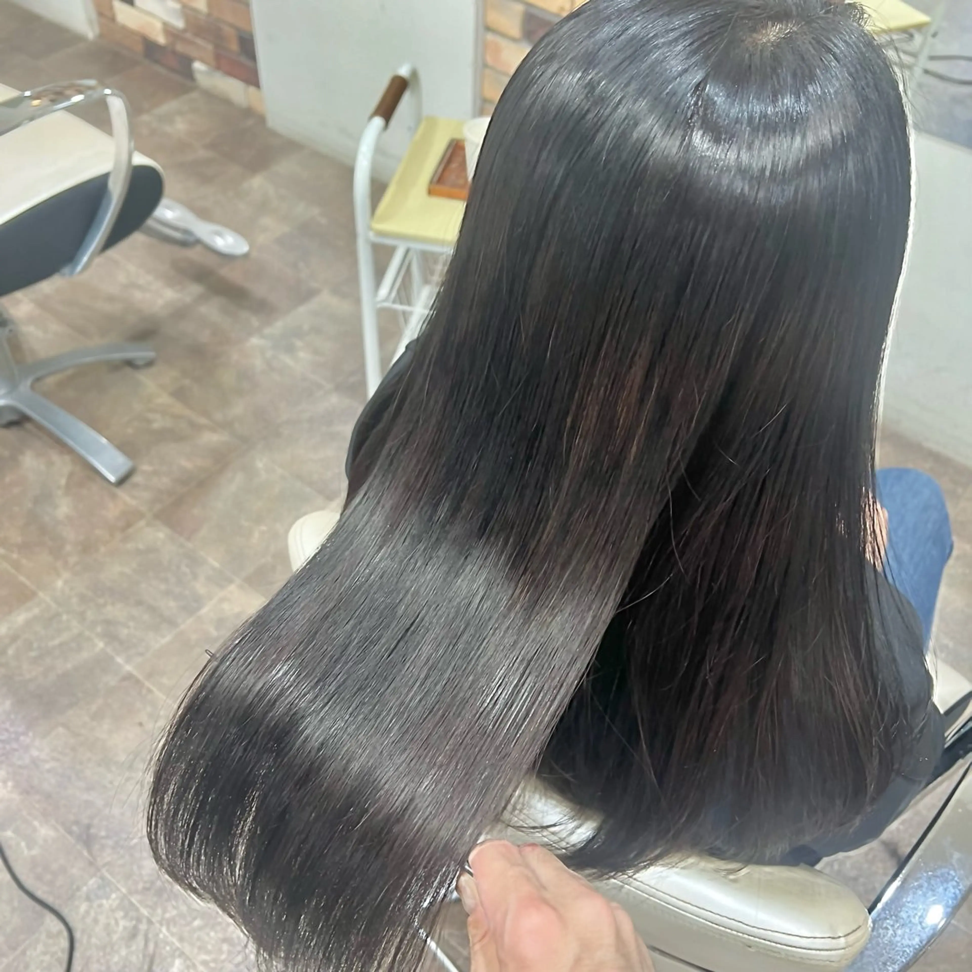 ロング カラー 髪質改善 縮毛矯正 カット ヘアカラー 縮毛矯正 トリートメント スパークヘア所属・大人女性の縮毛矯正/ お手入れ簡単/馬渕樹のヘアスタイル