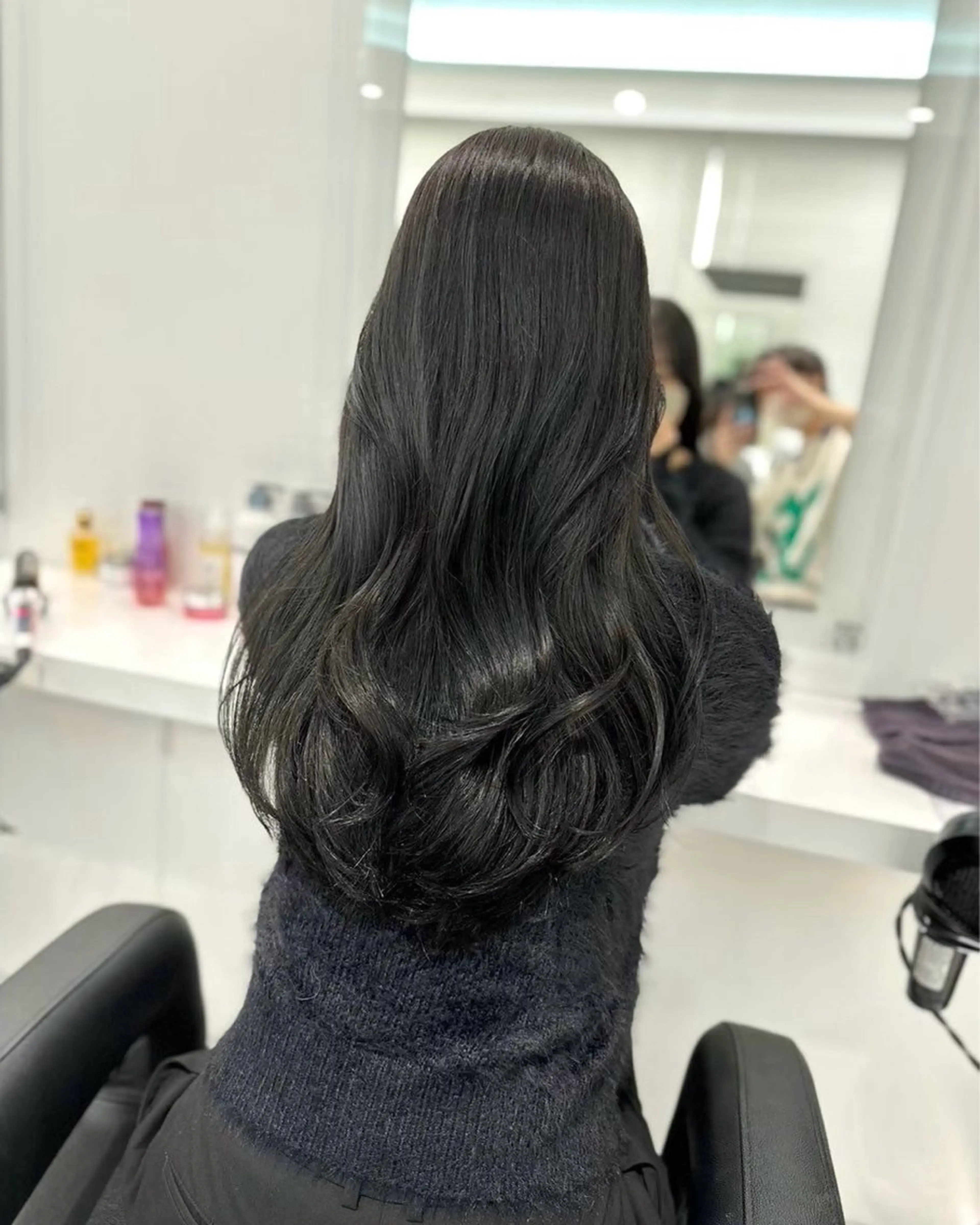 ロング カラー ヘアカラー トリートメント 赤みなし透明感カラー 🩶RION🦋のヘアスタイル