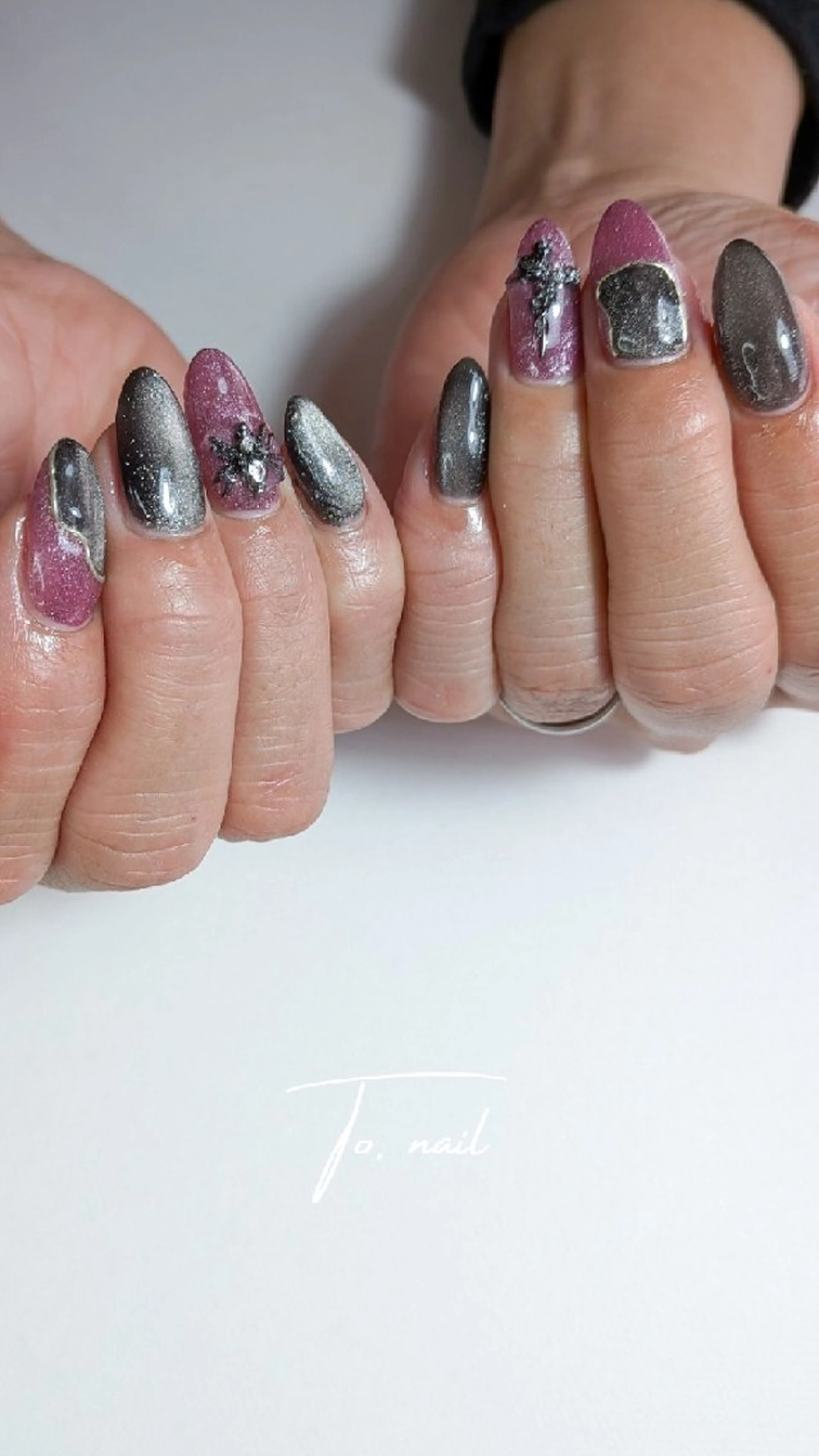 ネイル ハンドネイル To. nail （トゥ ネイル）のネイルデザイン