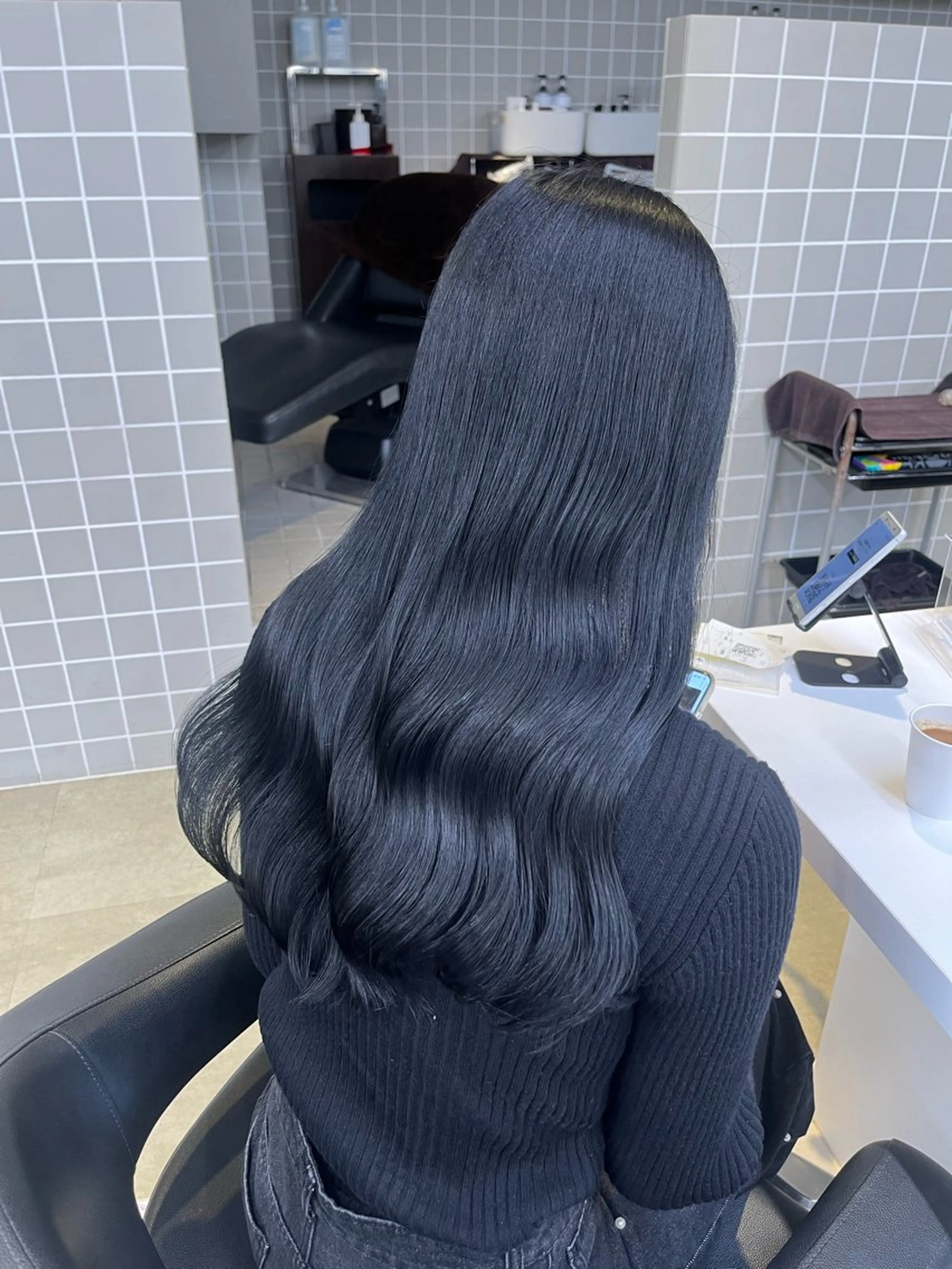 ロング ヘアカラー トリートメント ヘッドスパ ヘアセット 寒色＆ブリーチ特化 寒色MiOのヘアスタイル