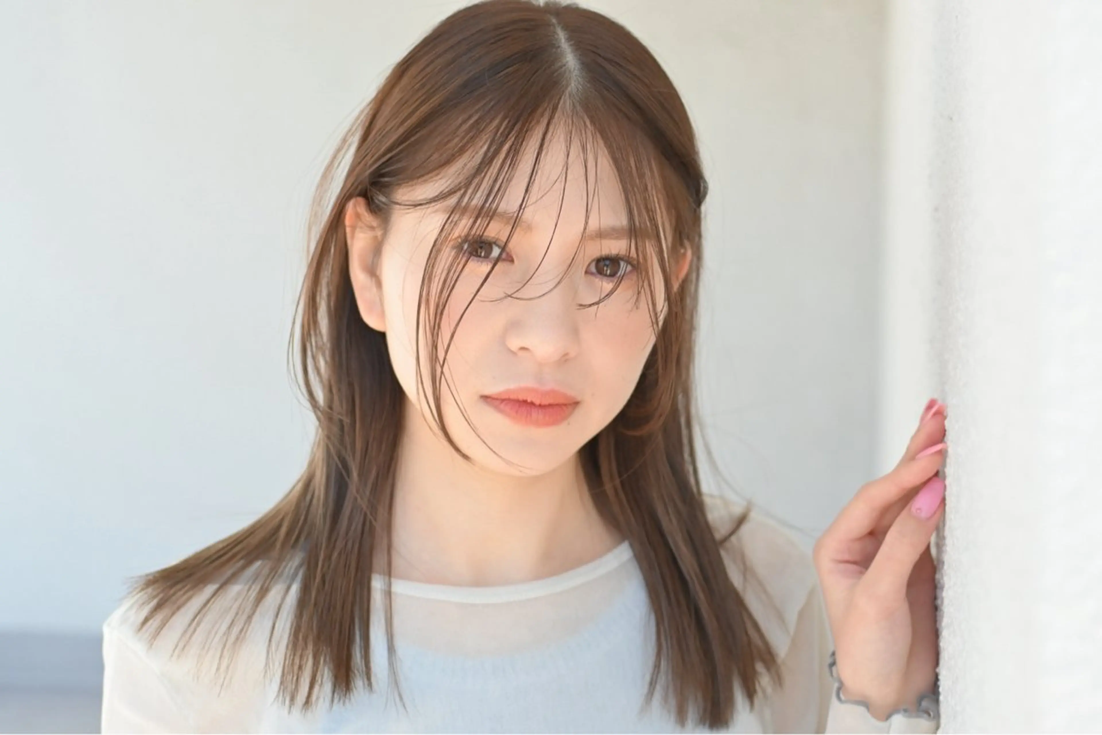 セミロング 峯田 優花のヘアスタイル
