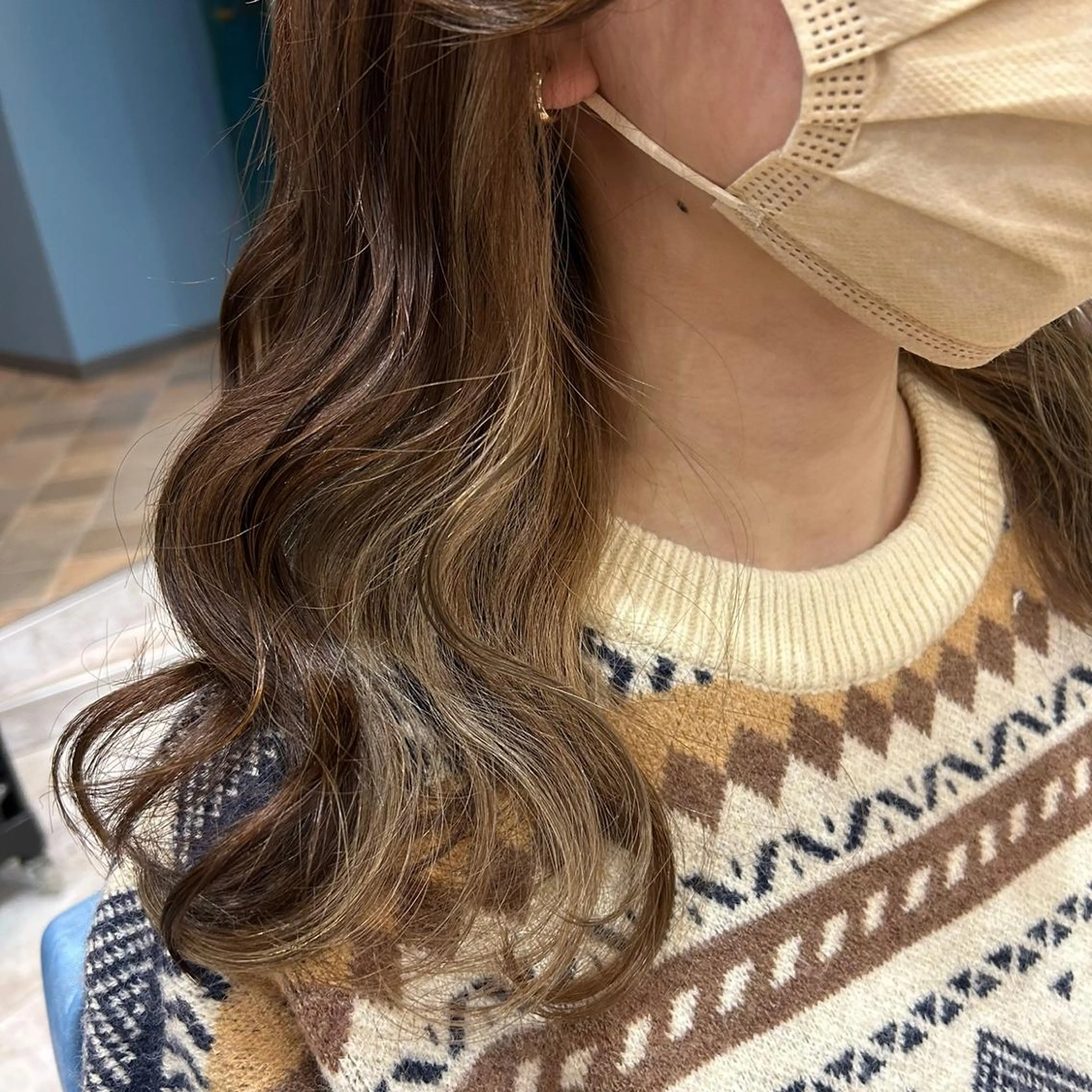 セミロング カラー カット ヘアカラー トリートメント 🫧透け感⋆艶髪💎 山口アヤカのヘアスタイル