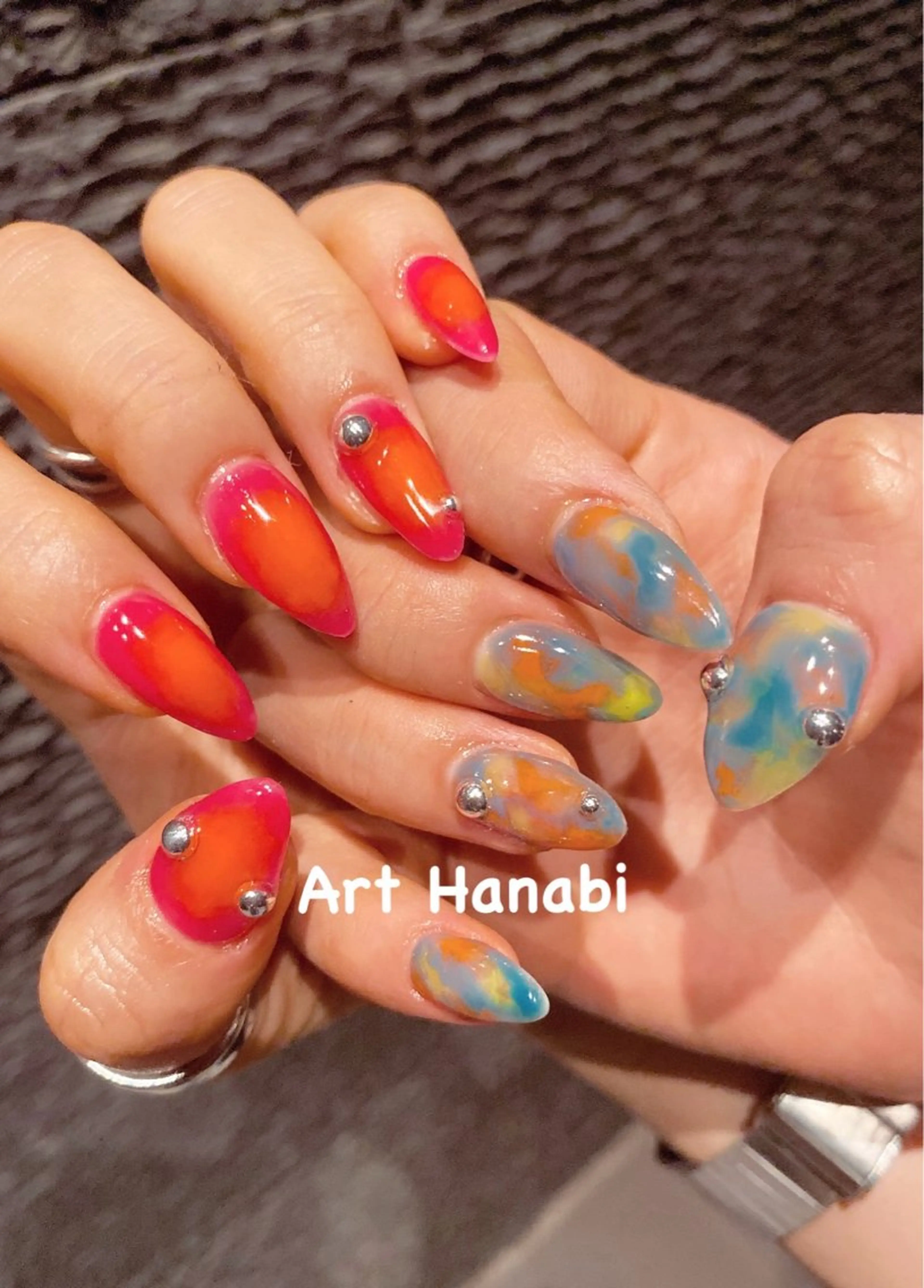 ネイル ブルー 持ち込み オレンジ ピンク 黄色 Art Hanabi所属・Art Hanabi ミリのネイルデザイン