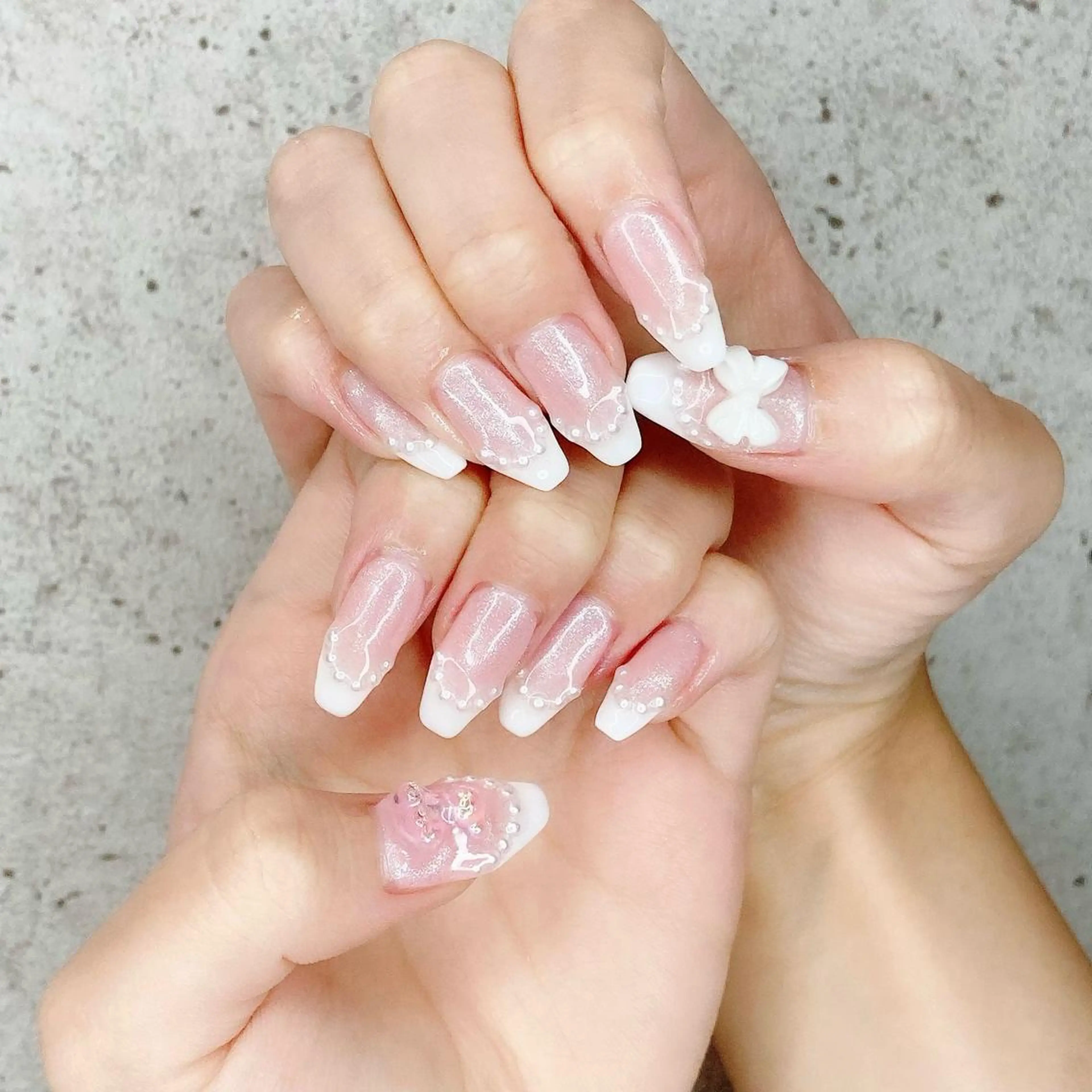 ネイル フレンチネイル ジェルネイル キラキラネイル パラジェル ピンク ハンドネイル Nail Kのネイルデザイン