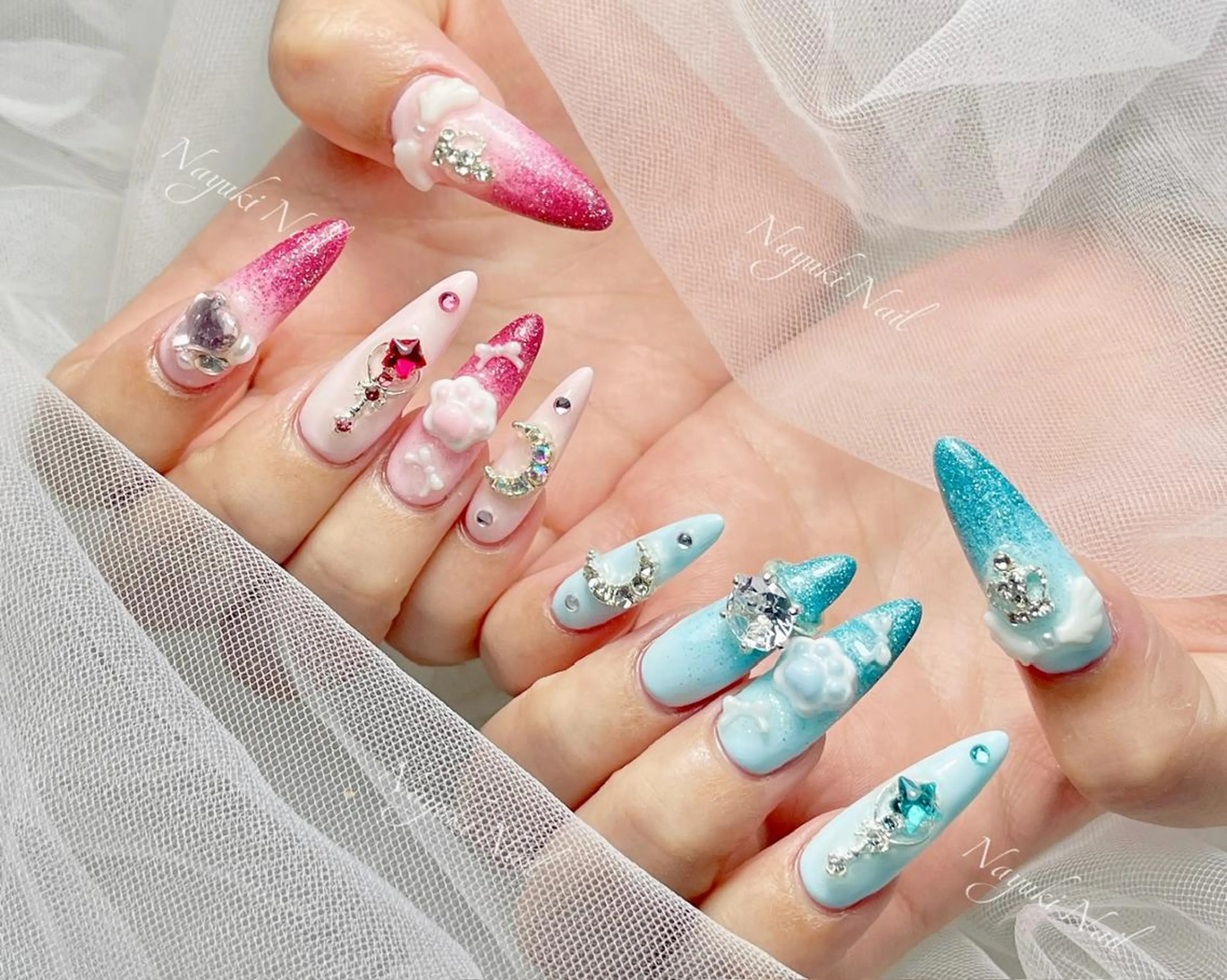 ネイル 🦋 Queenieのネイルデザイン