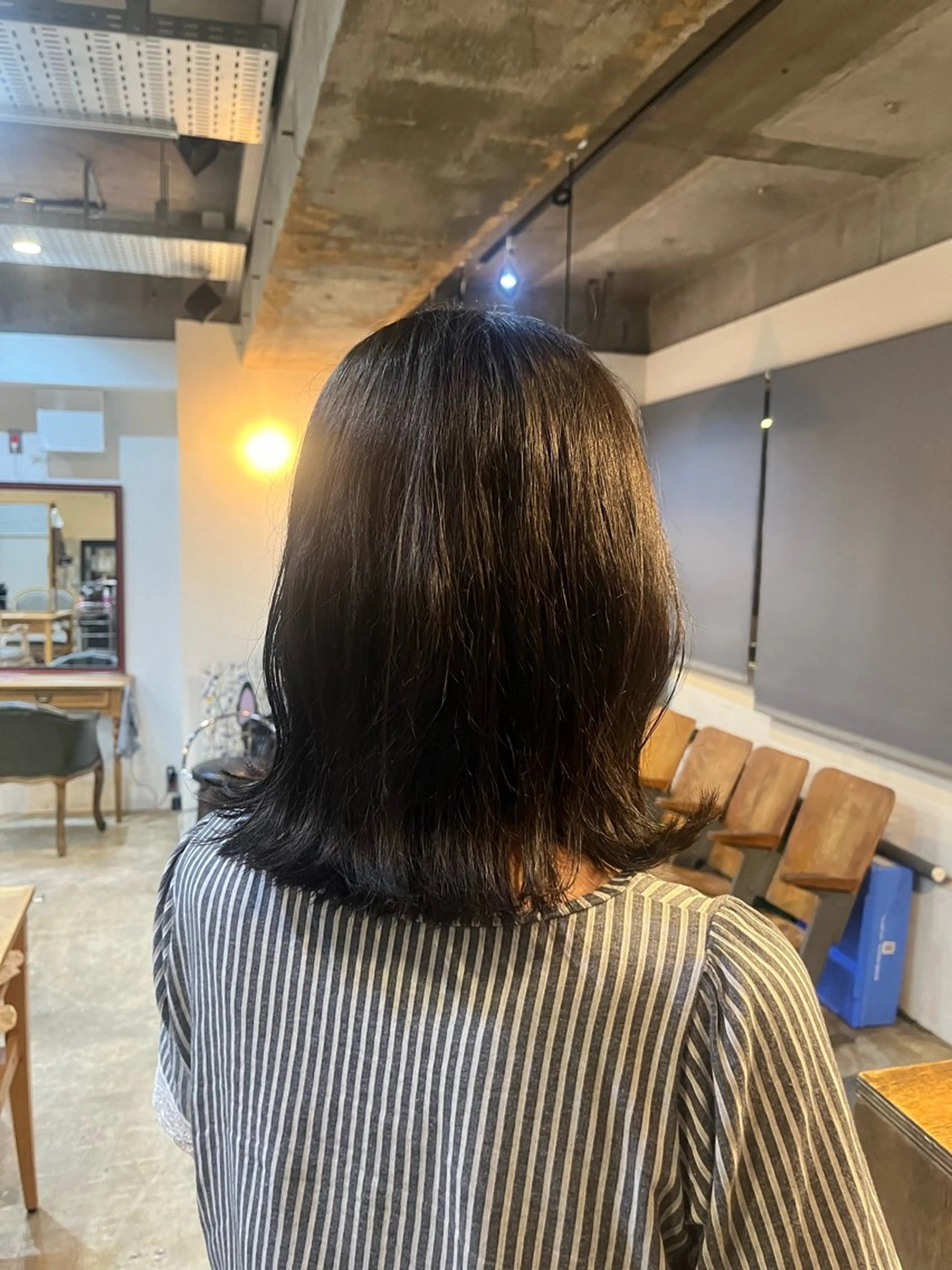 ミディアム 松原 樹里のヘアスタイル