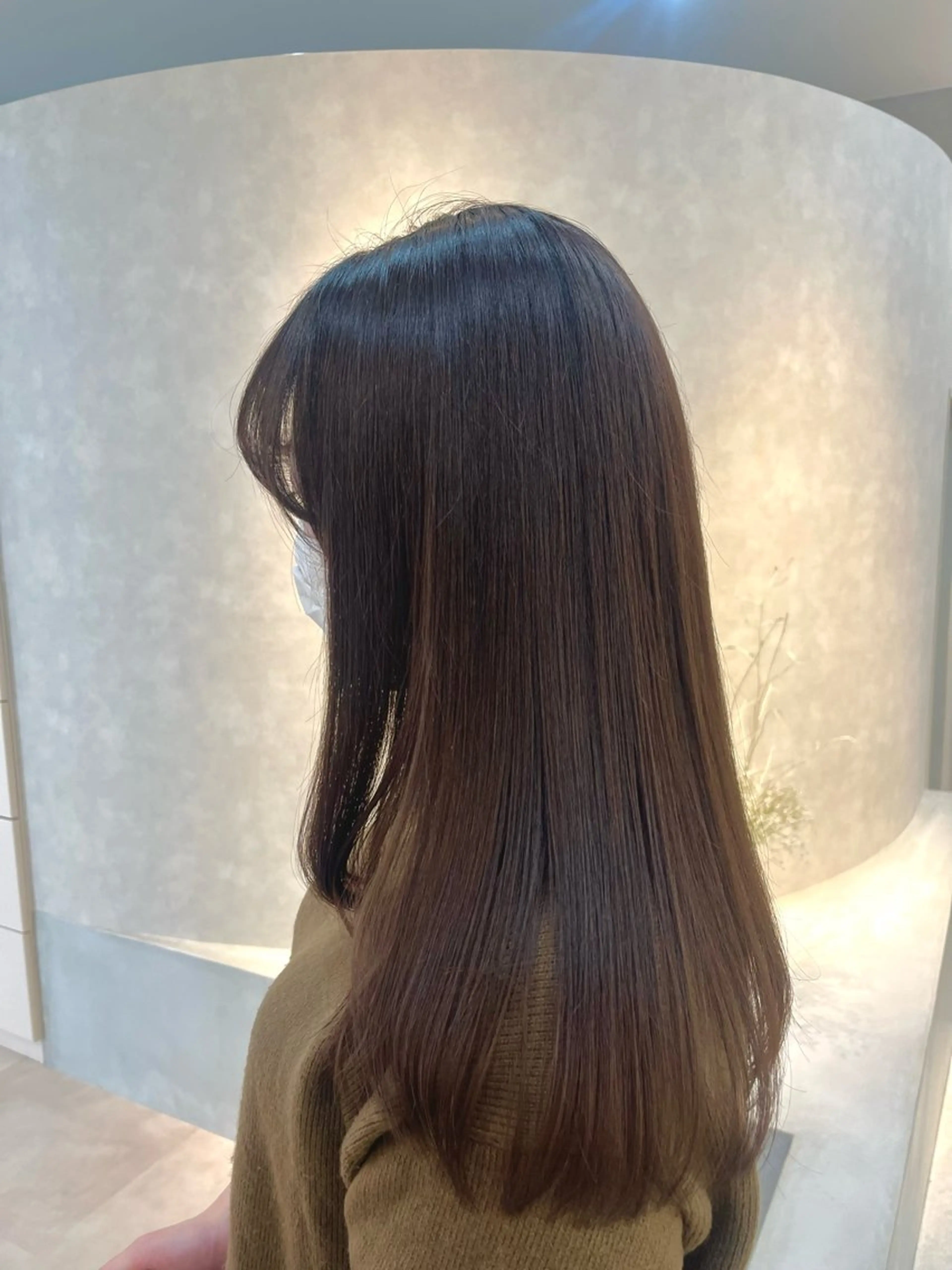 セミロング セミロングパーマ 関 琴美のヘアスタイル