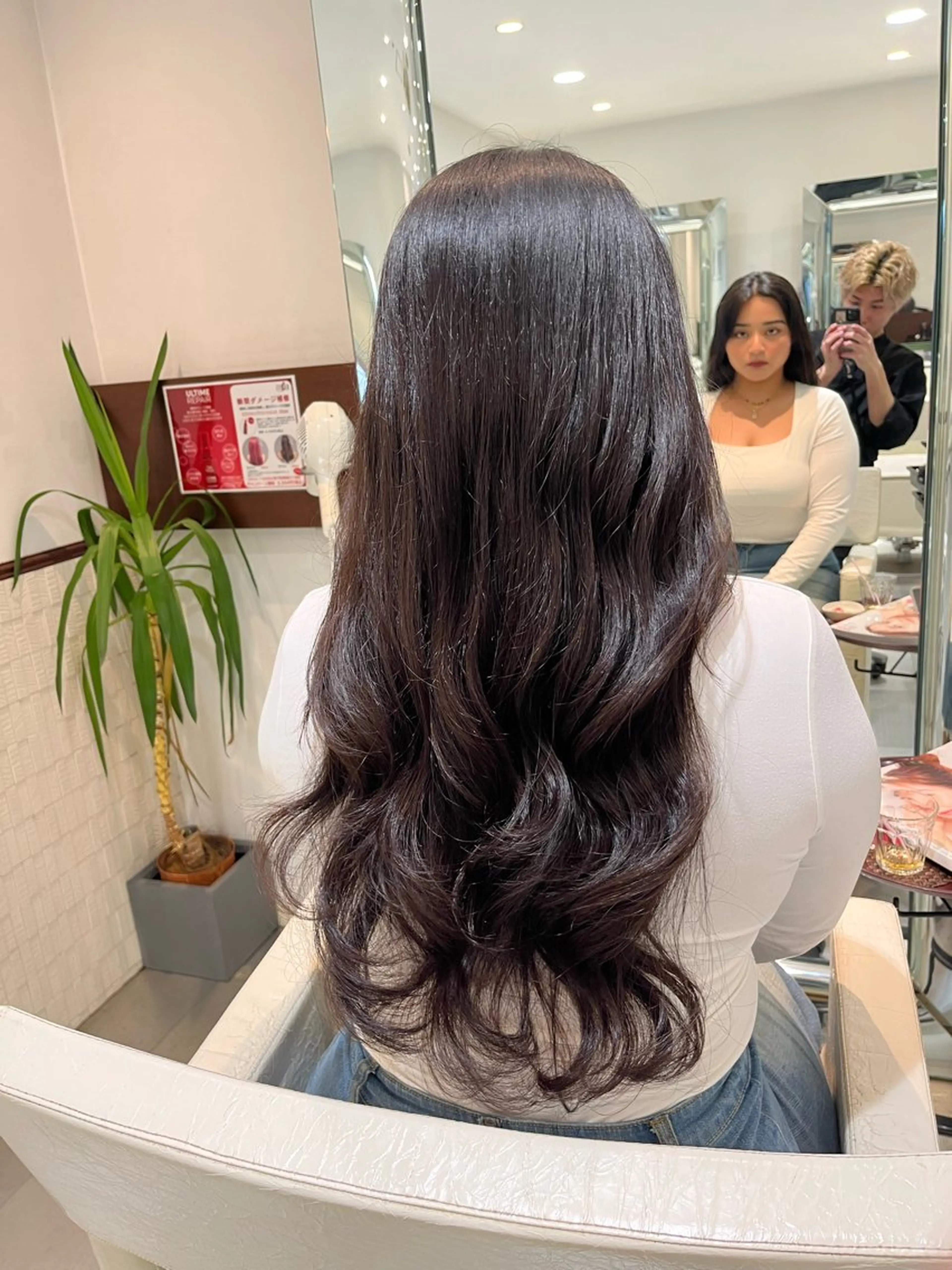 ロング パーマ コテ巻き風パーマ 藤澤　知彌のヘアスタイル