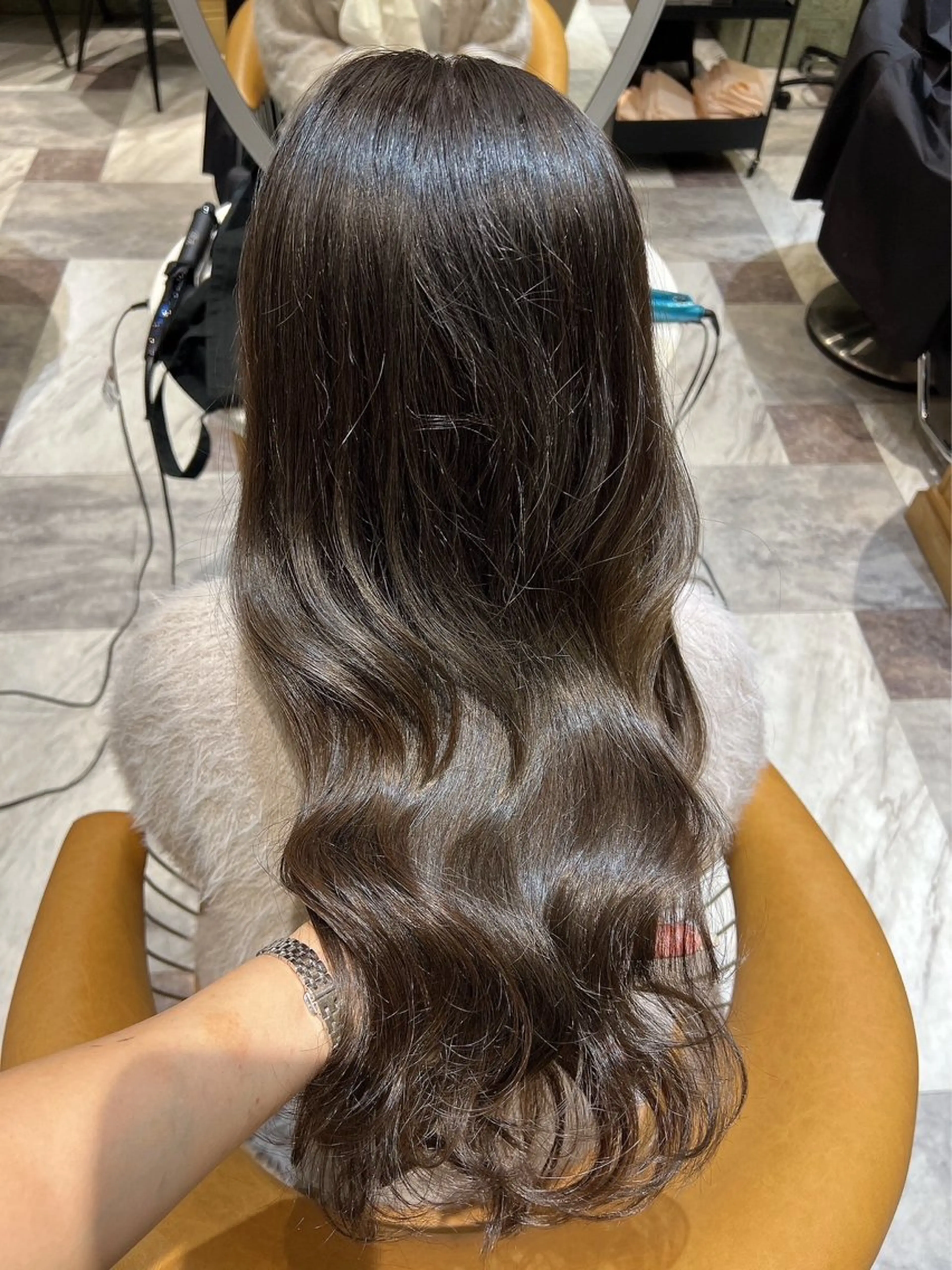 ロング ボブ ハイライト 髪質改善 ヘアカラー 栄ハイトーン/透明感 ダブルカラーのヘアスタイル