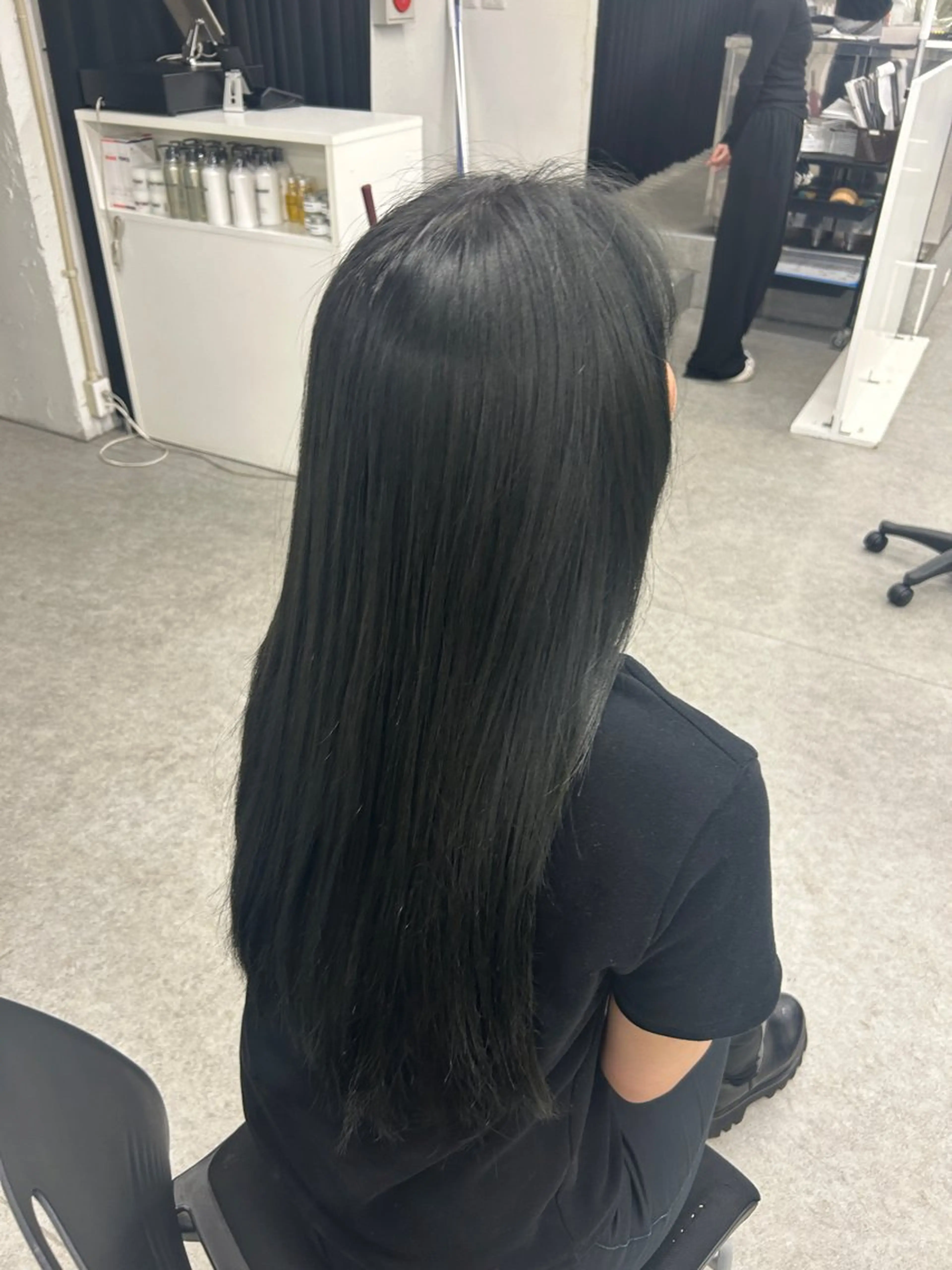 ロング カラー ヘアカラー トリートメント 海外風ブリーチなし 🫒Rion🫒🩶のヘアスタイル