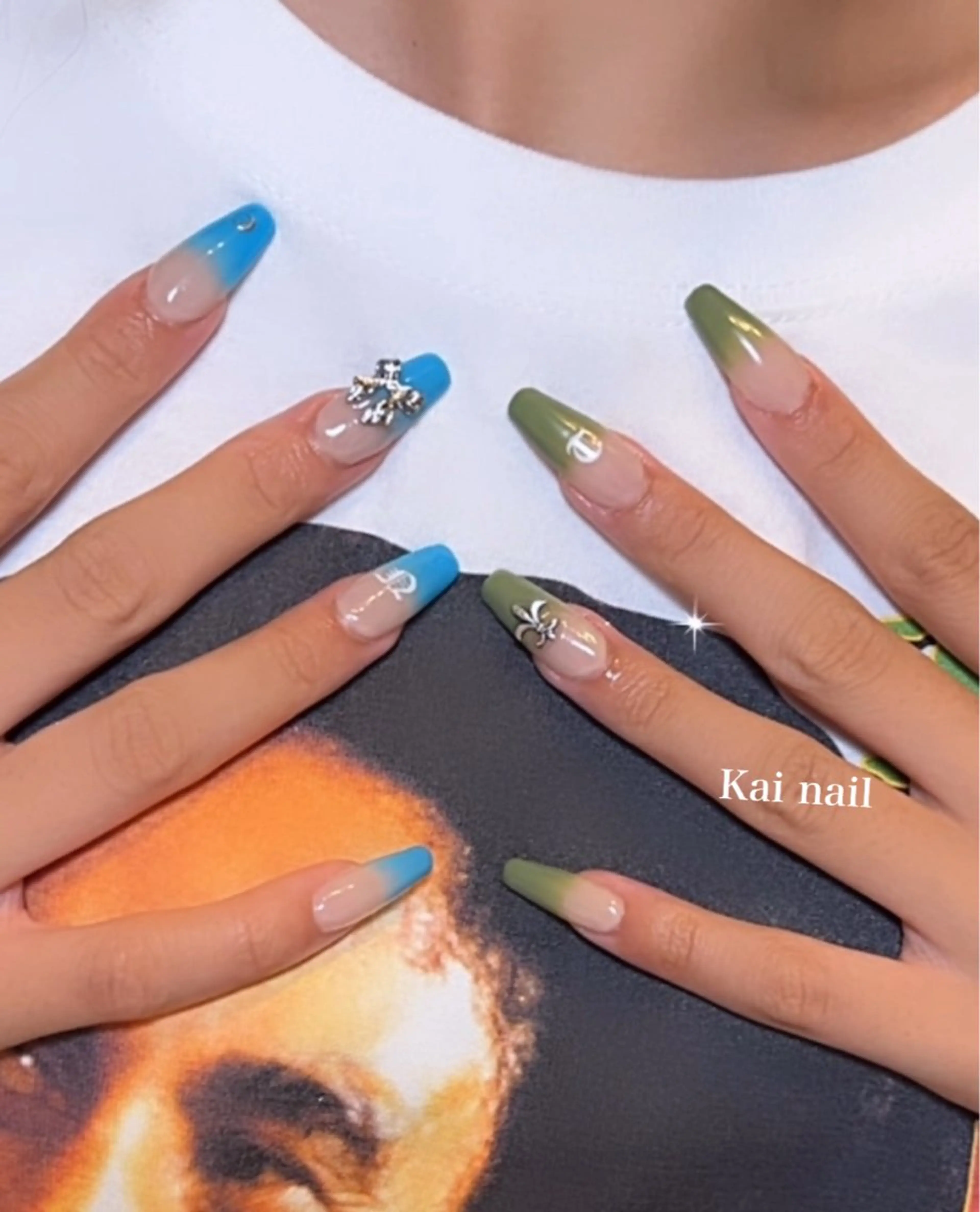 ネイル ブルー 長さ出し グラデーション グリーン ロングネイル ハンドネイル Kai  nail Mayukoのネイルデザイン