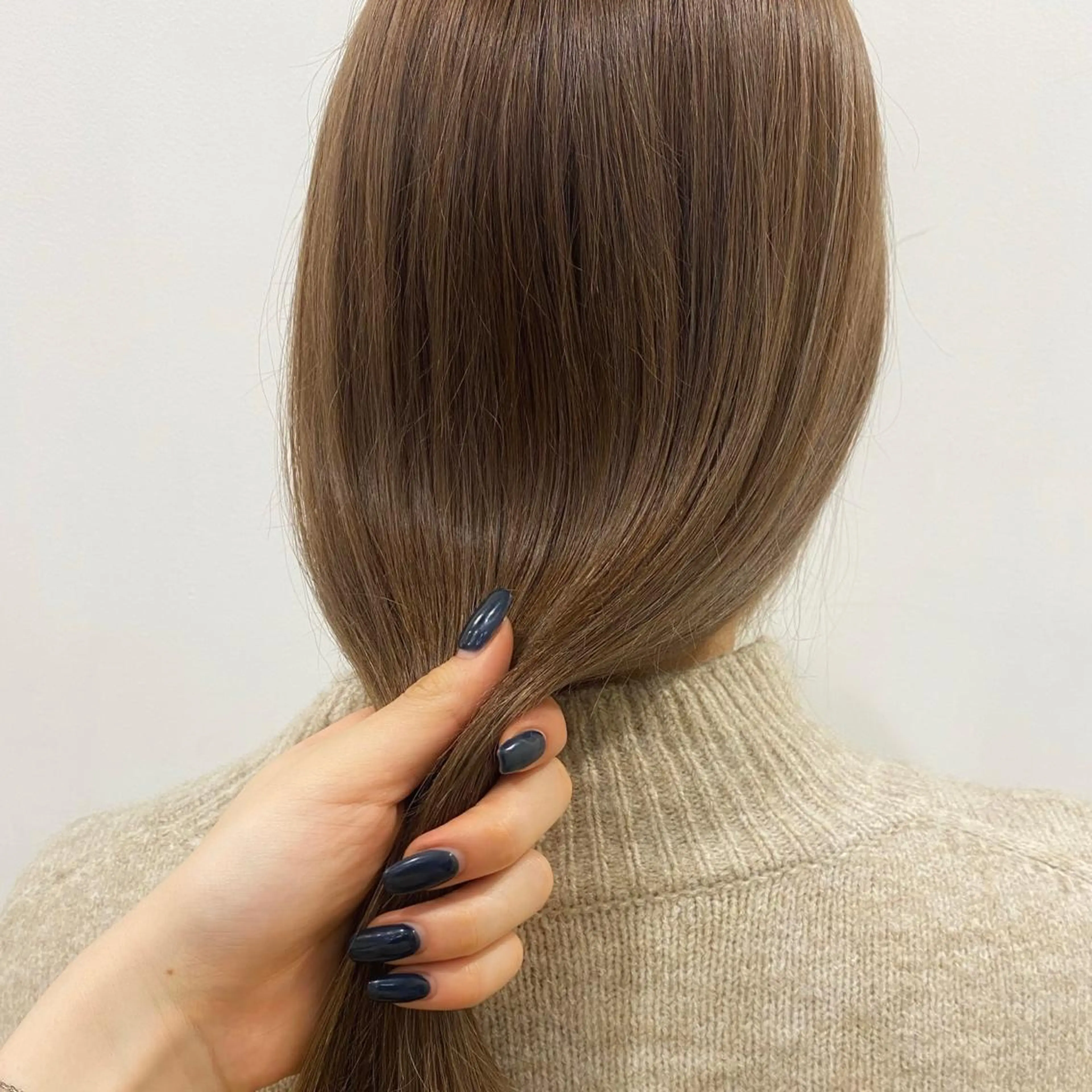 カラー ベージュカラー オリーブベージュ ながい りなのヘアスタイル
