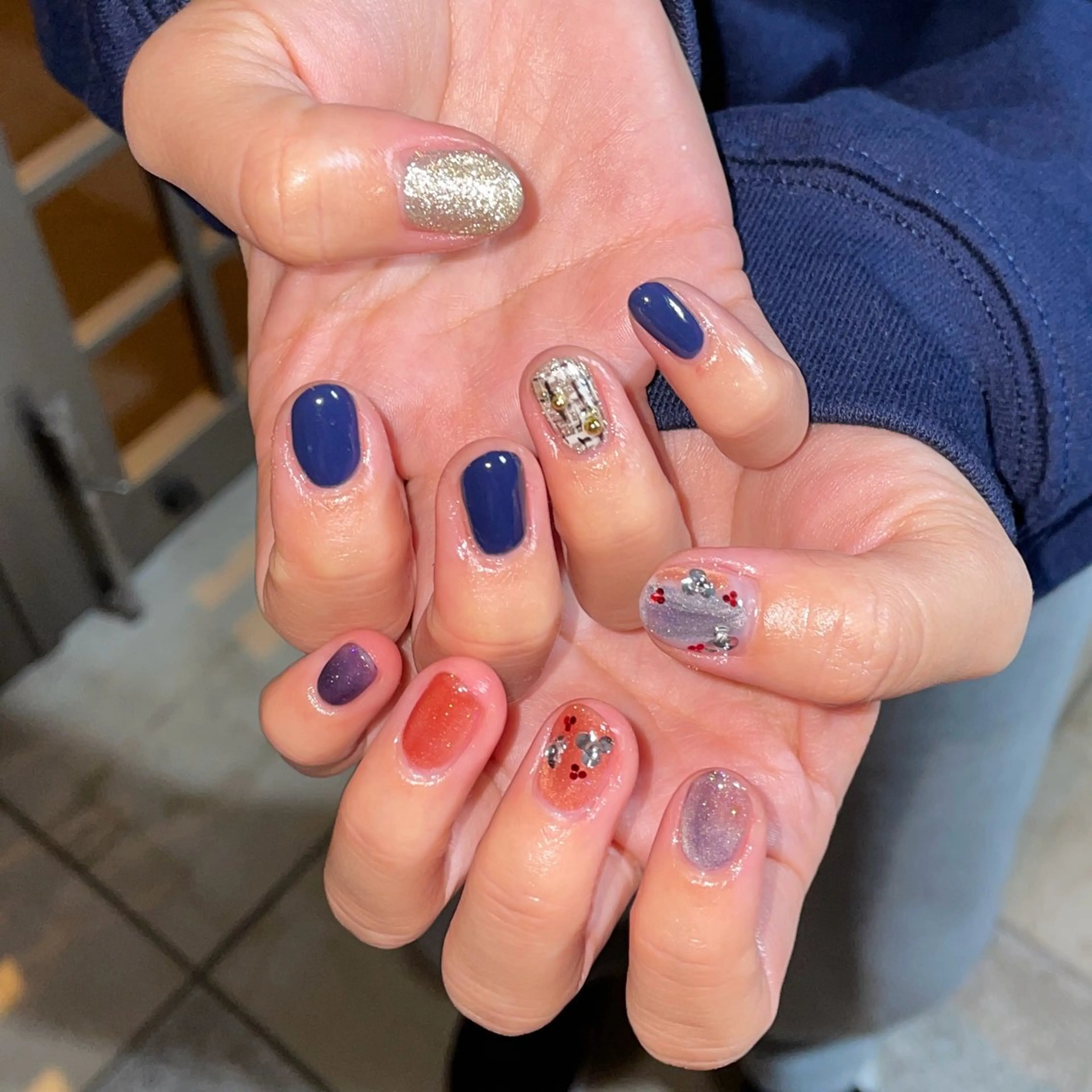 ネイル ブルー フラッシュネイル フラッシュマグ ハロウィン マグネットネイル ハンドネイル LUNI（シェアサロンHeartSpace内）所属・LUNI 久屋大通 ˚✧₊⁎/ yuriのネイルデザイン