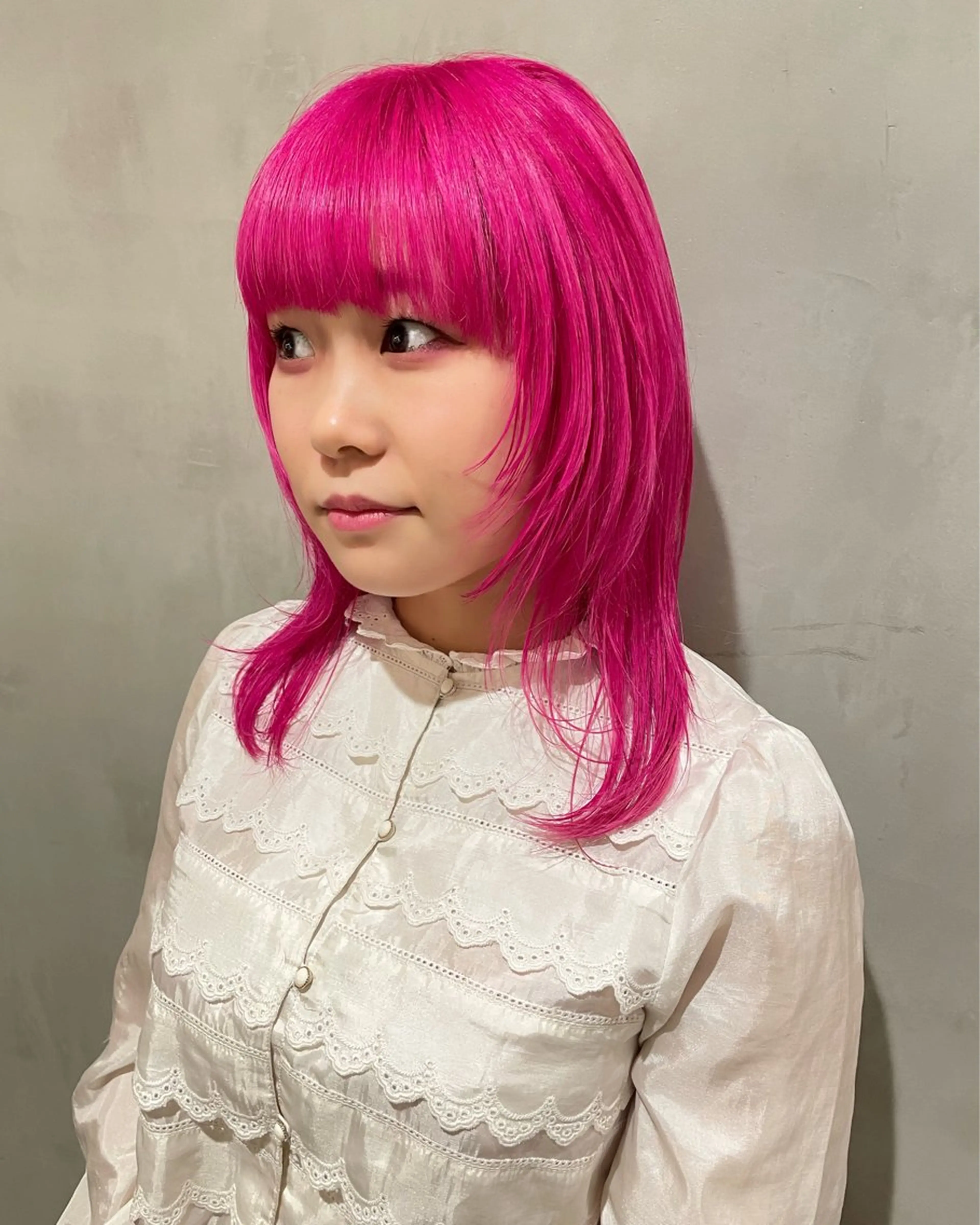 ミディアム カラー カット ヘアカラー トリートメント 優 作のヘアスタイル