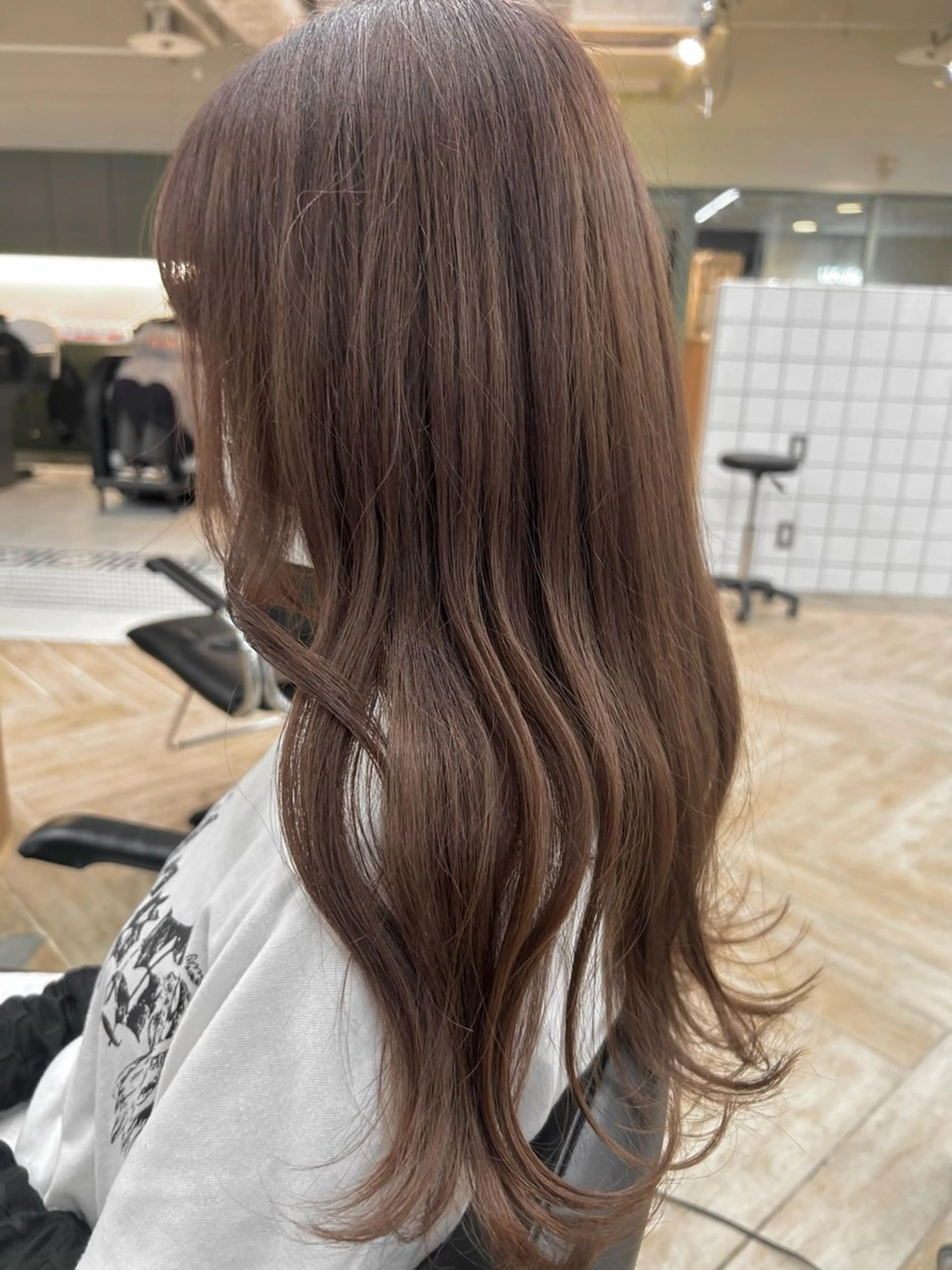 カラー ヘアカラー トリートメント ベージュ/ダブルカラ ー/新潟駅/青柳萌果のヘアスタイル