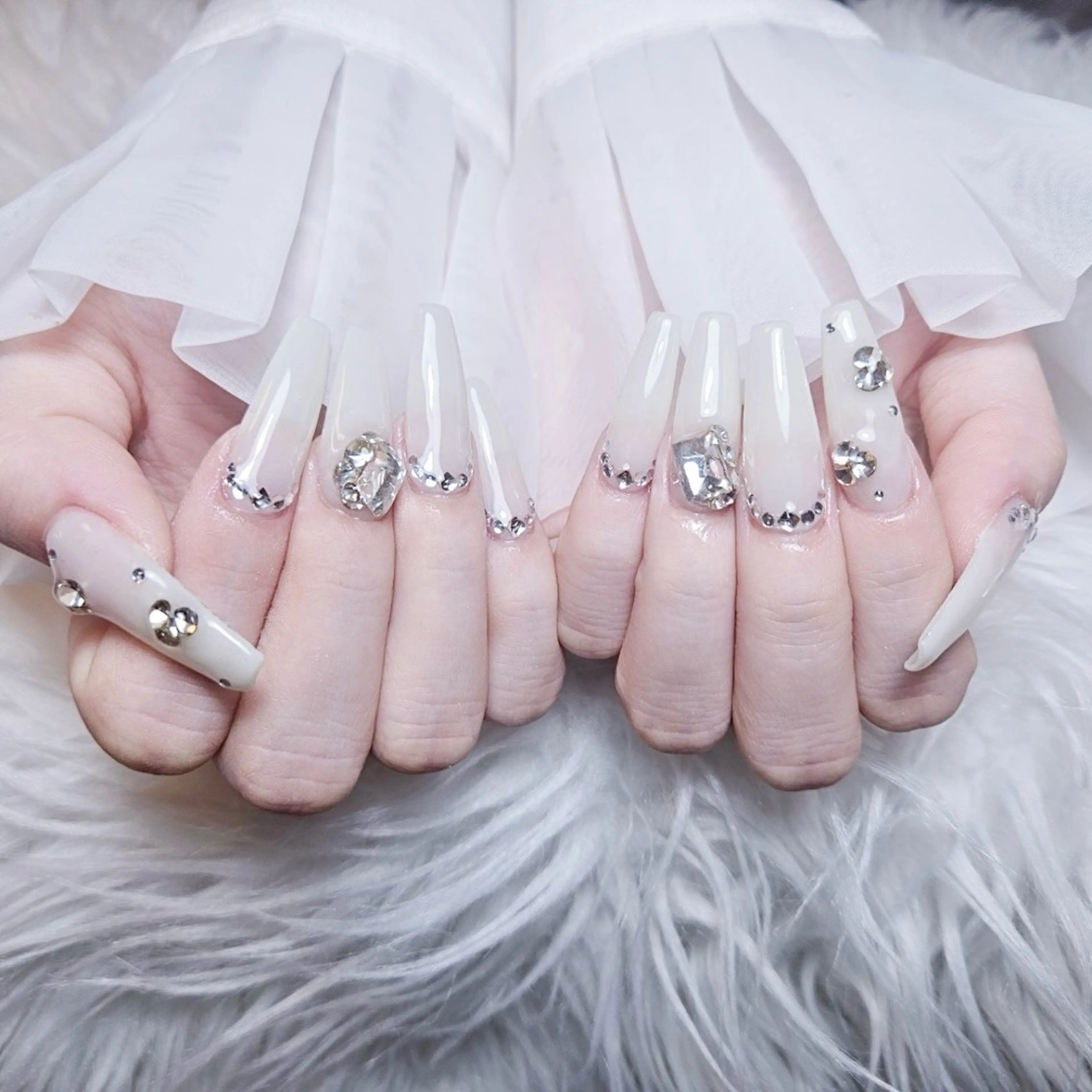 ネイル ハンドネイル 🌈Yun nail hyejin💋のネイルデザイン