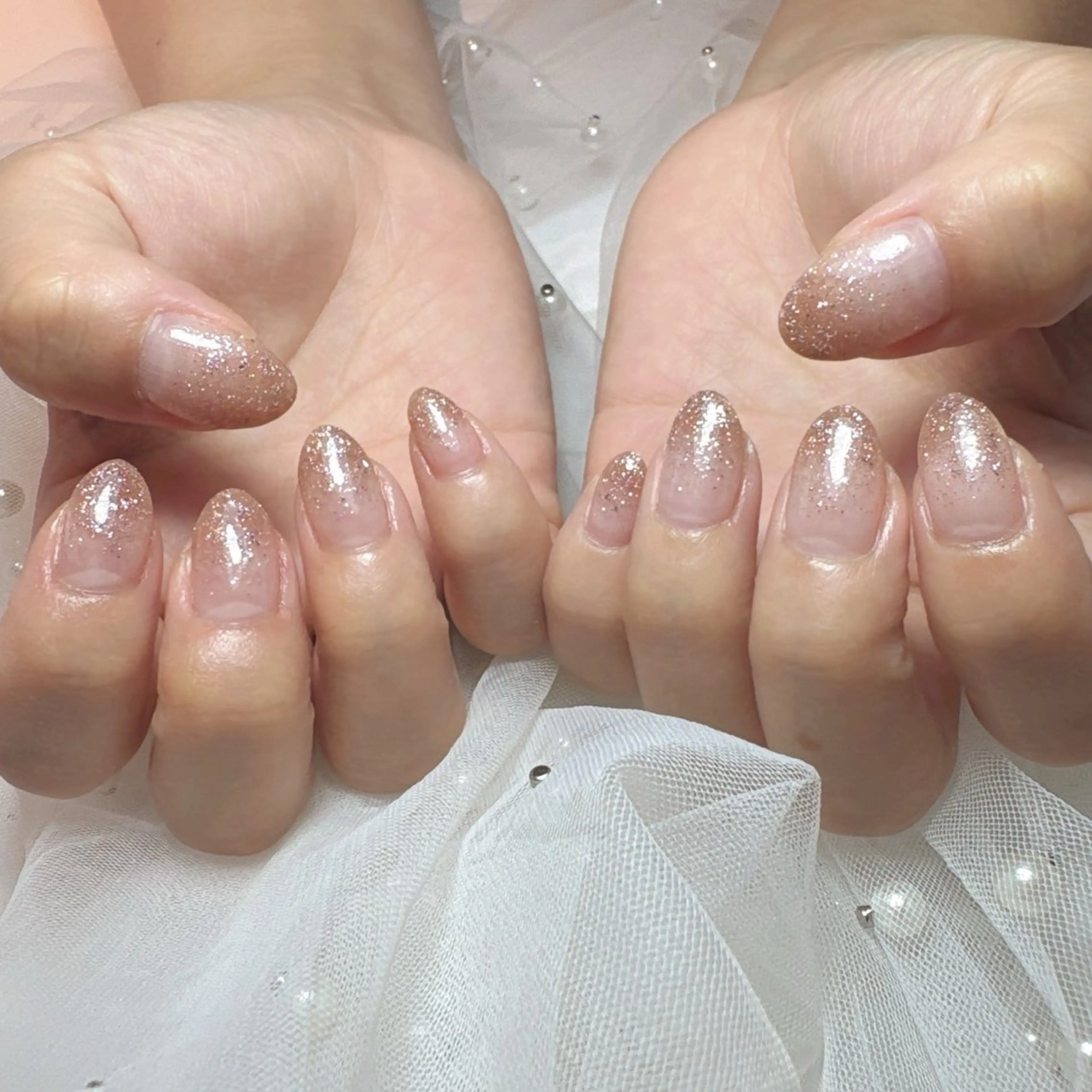 〈hand〉カラーorラメグラデーションの写真