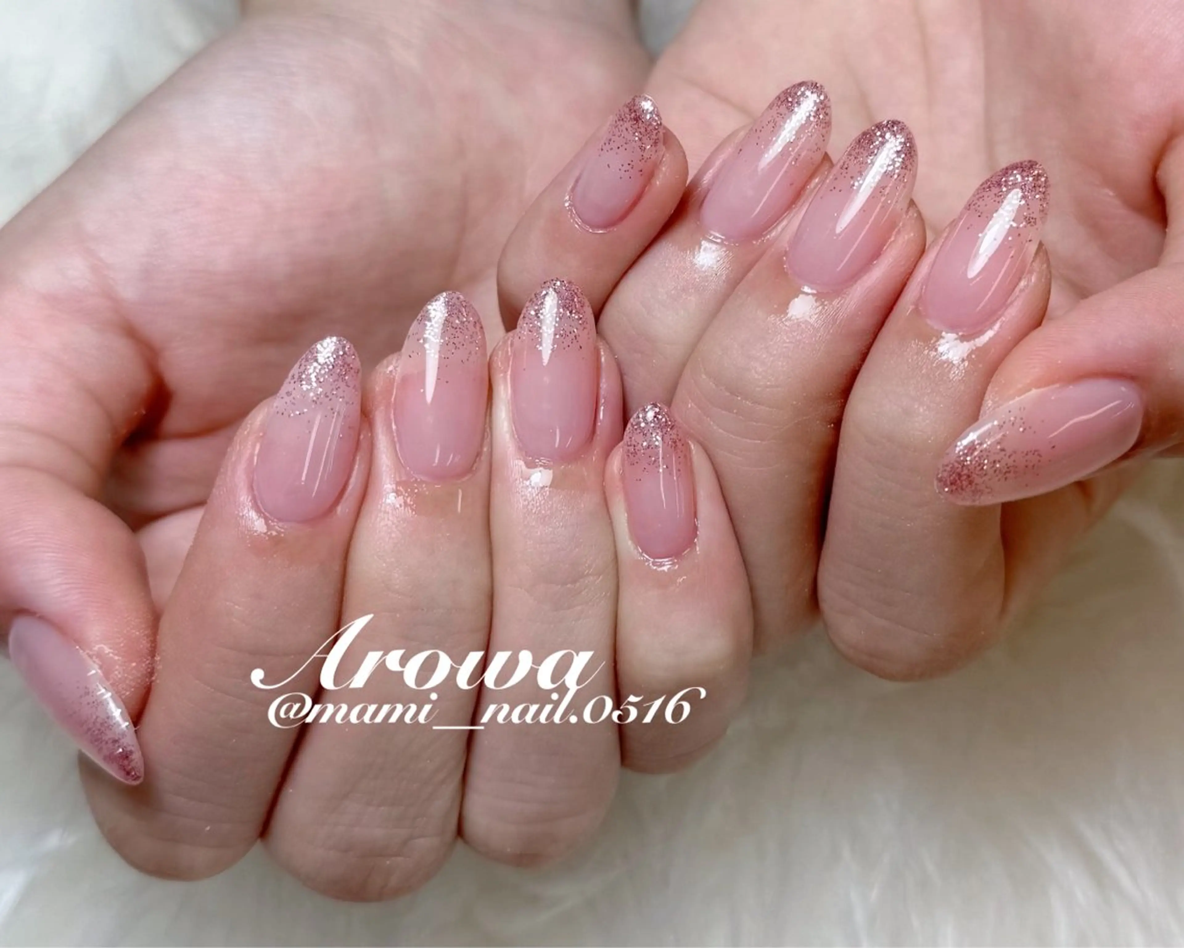 ネイル ラメ(グリッター) ラメグラデーション ピンク ハンドネイル Arowa まみのネイルデザイン