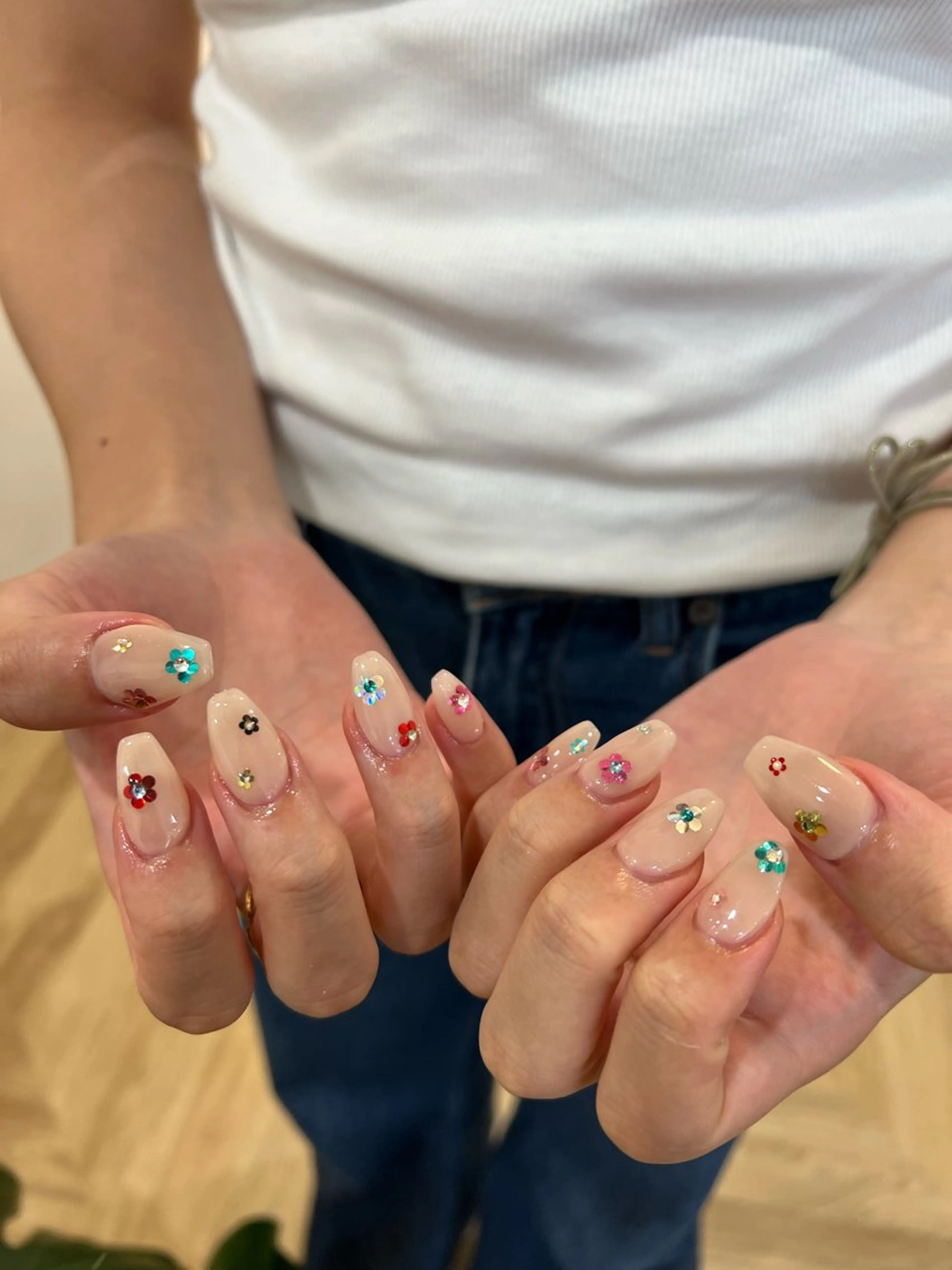 ネイル ハンドネイル フットネイル ハンドケア Nes.Nail所属・Miyagi Asamiのネイルデザイン