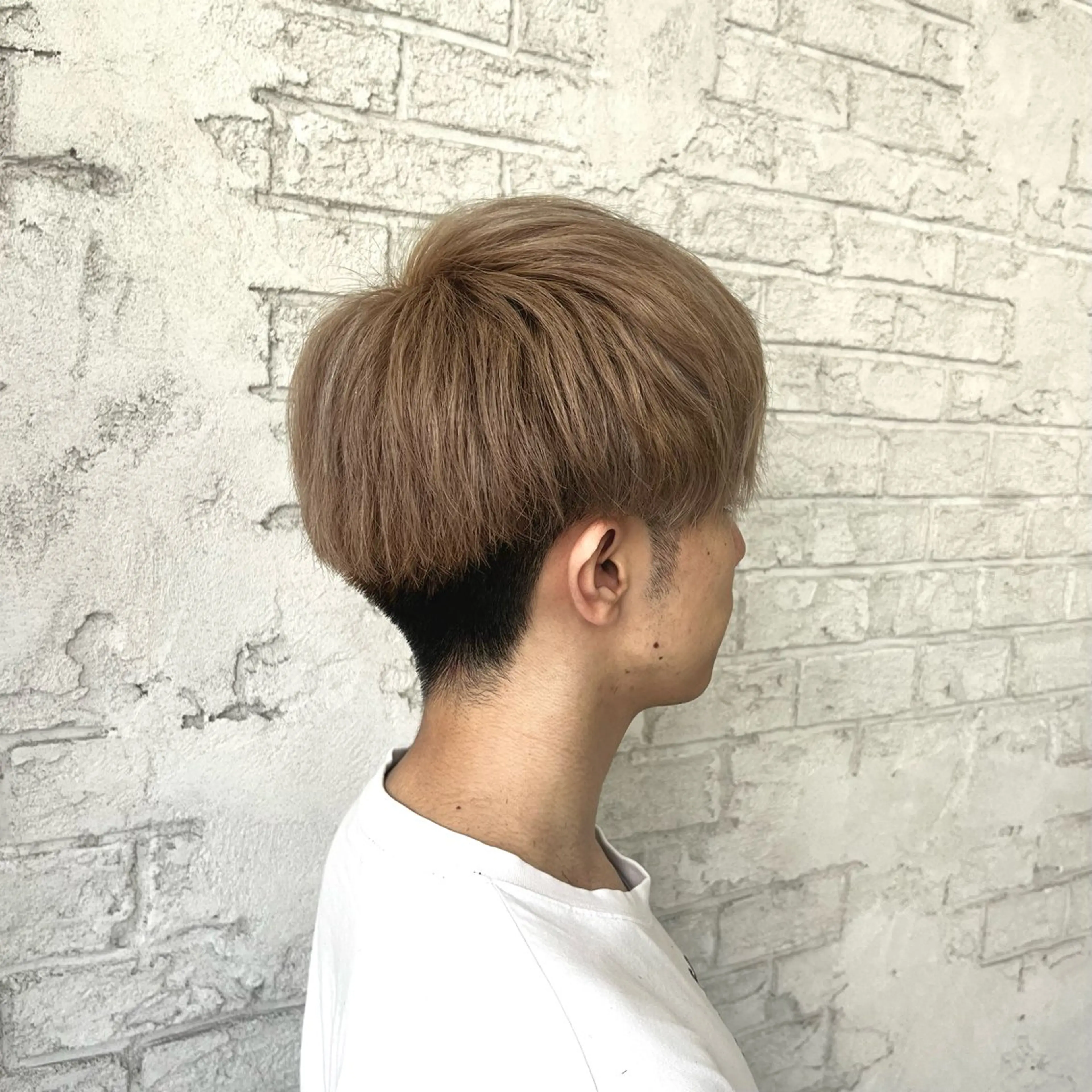 メンズ カット ヘアカラー トリートメント 艶髪ブリーチカラー 💗manaka💗のヘアスタイル