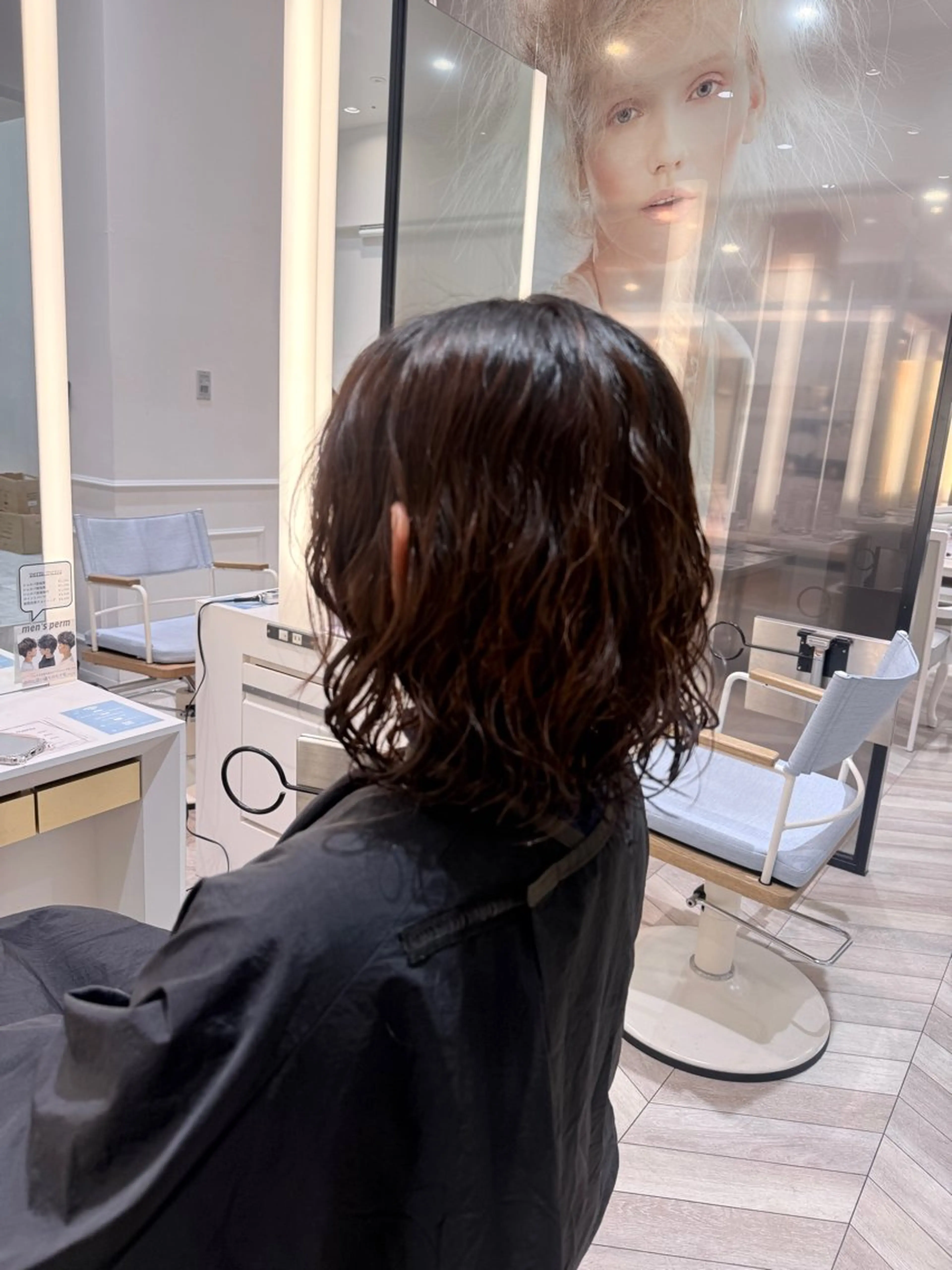 ミディアム パーマ カット パーマ 幕内 梨乃亜のヘアスタイル